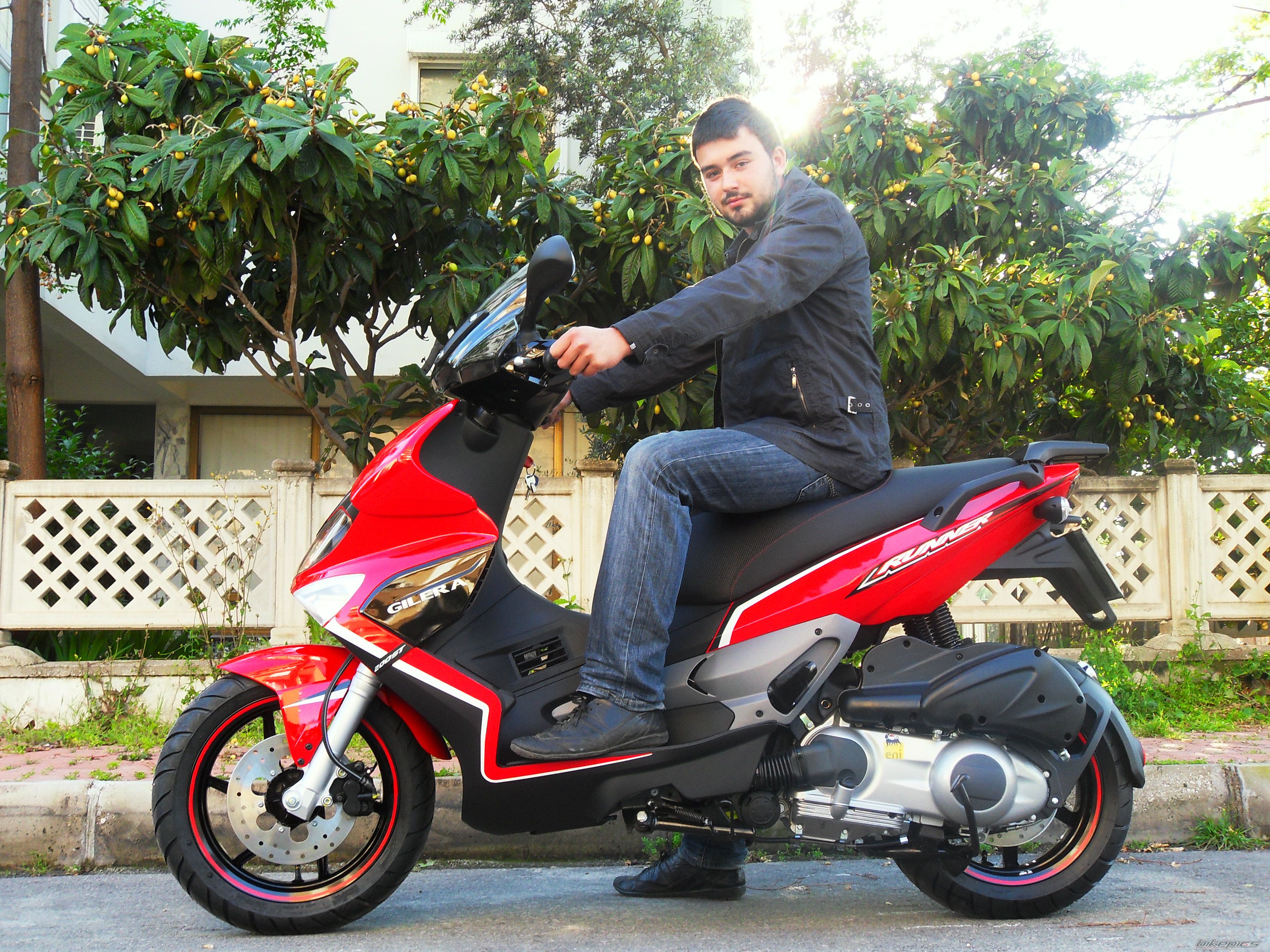 2011 GILERA RUNNER 200 VXR | Picture 2205845 motorcycle photo