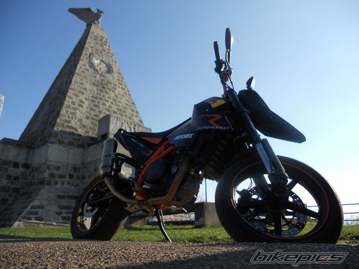 2011 KTM 690 SUPERMOTO | Picture 2206324 motorcycle photo