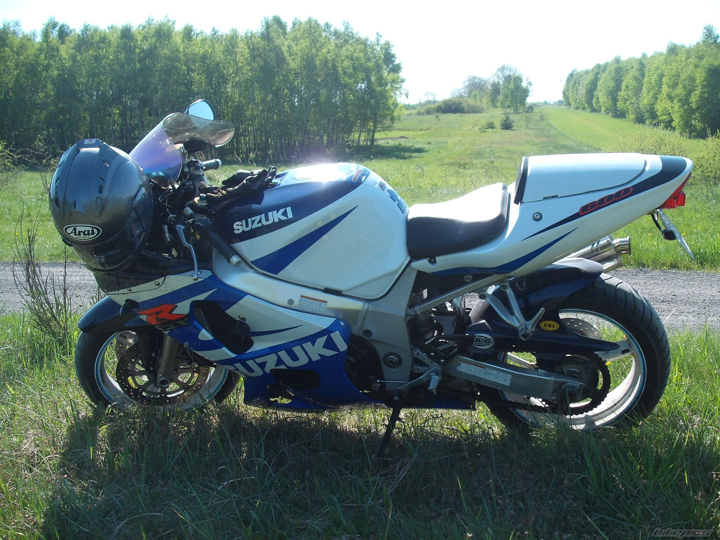 2002 SUZUKI GSX R 600 | Picture 2206540 motorcycle photo