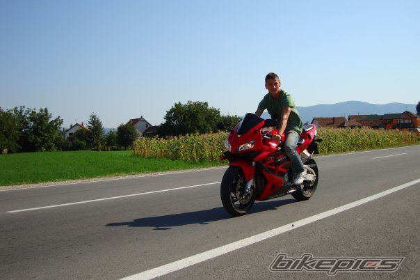2011 KTM 690 SUPERMOTO | Picture 2207232 motorcycle photo