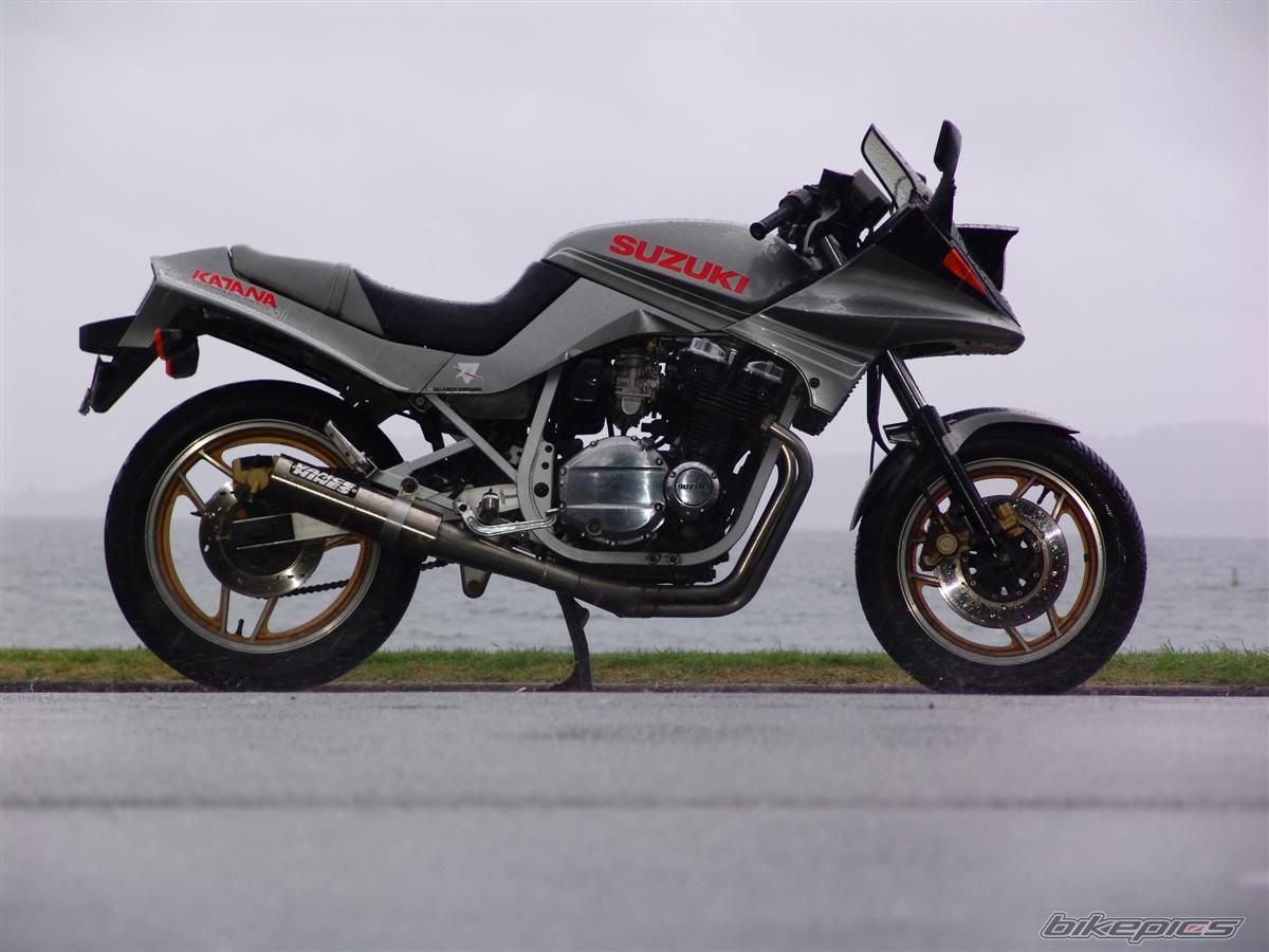 1986 SUZUKI GSX750S  KATANA | Picture 2207342 motorcycle photo
