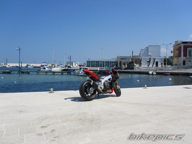 2011 APRILIA RSV4 | Picture 2207799 motorcycle photo
