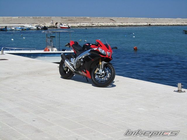 2011 APRILIA RSV4 | Picture 2207820 motorcycle photo