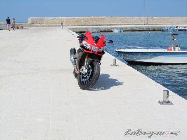 2011 APRILIA RSV4 | Picture 2207821 motorcycle photo