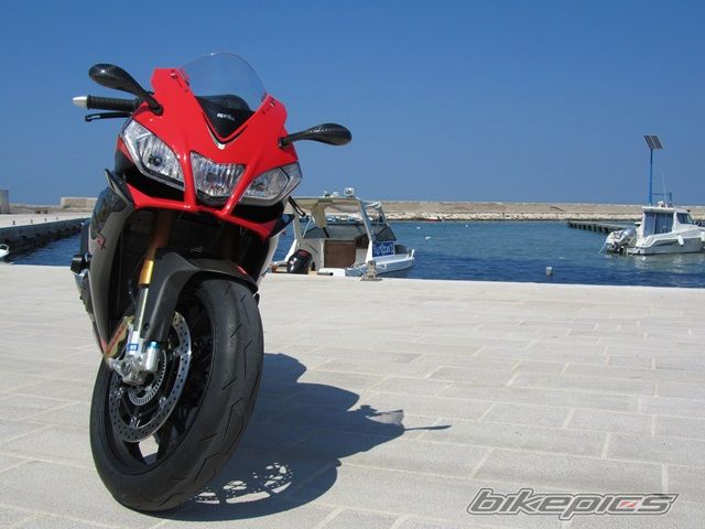 2011 APRILIA RSV4 | Picture 2207825 motorcycle photo