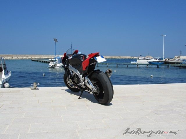 2011 APRILIA RSV4 | Picture 2207835 motorcycle photo
