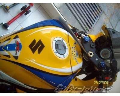 2008 SUZUKI GSX R 600 | Picture 2208005 motorcycle photo