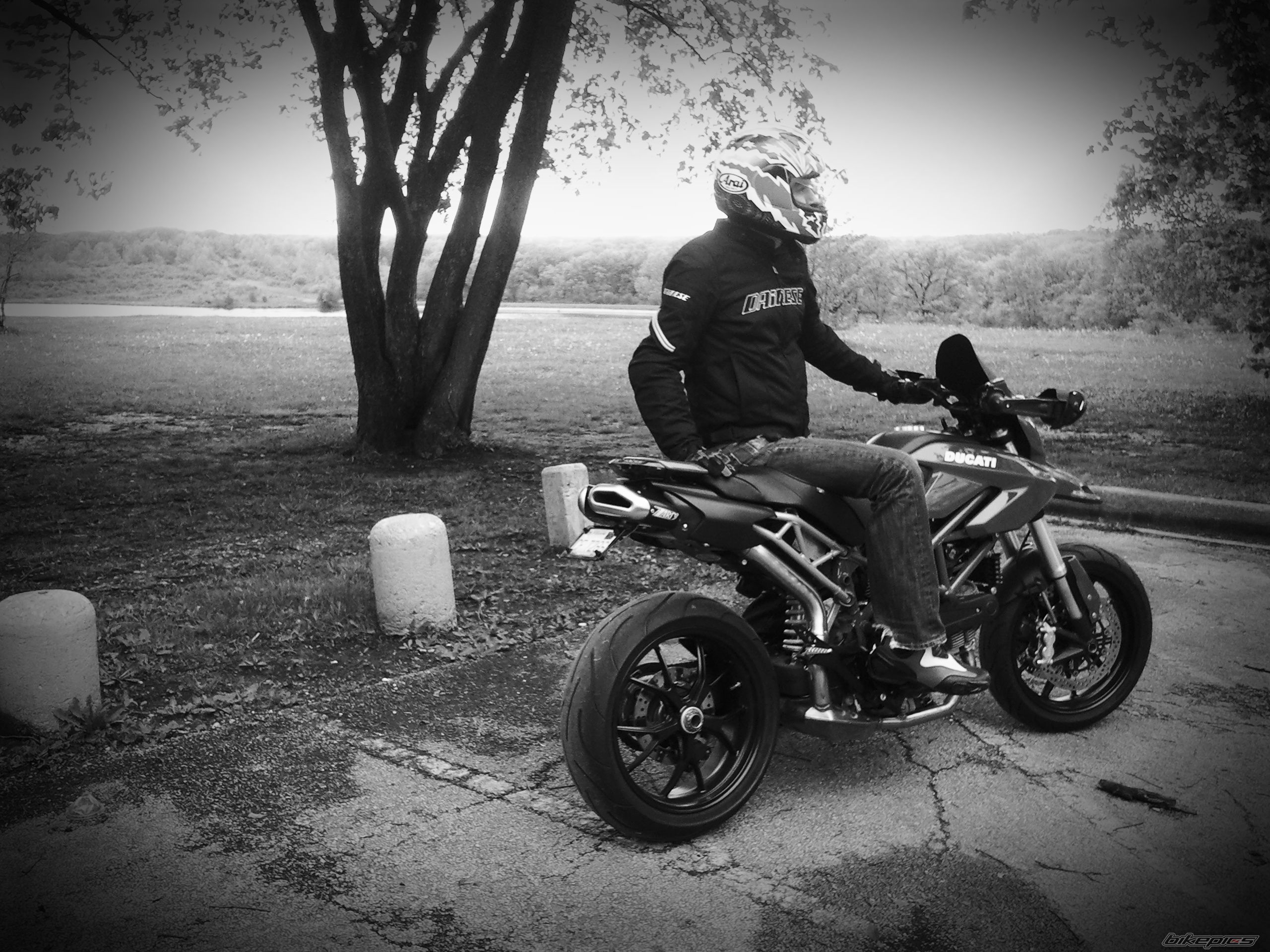 2009 DUCATI HYPERMOTARD 1100 | Picture 2208259 motorcycle photo