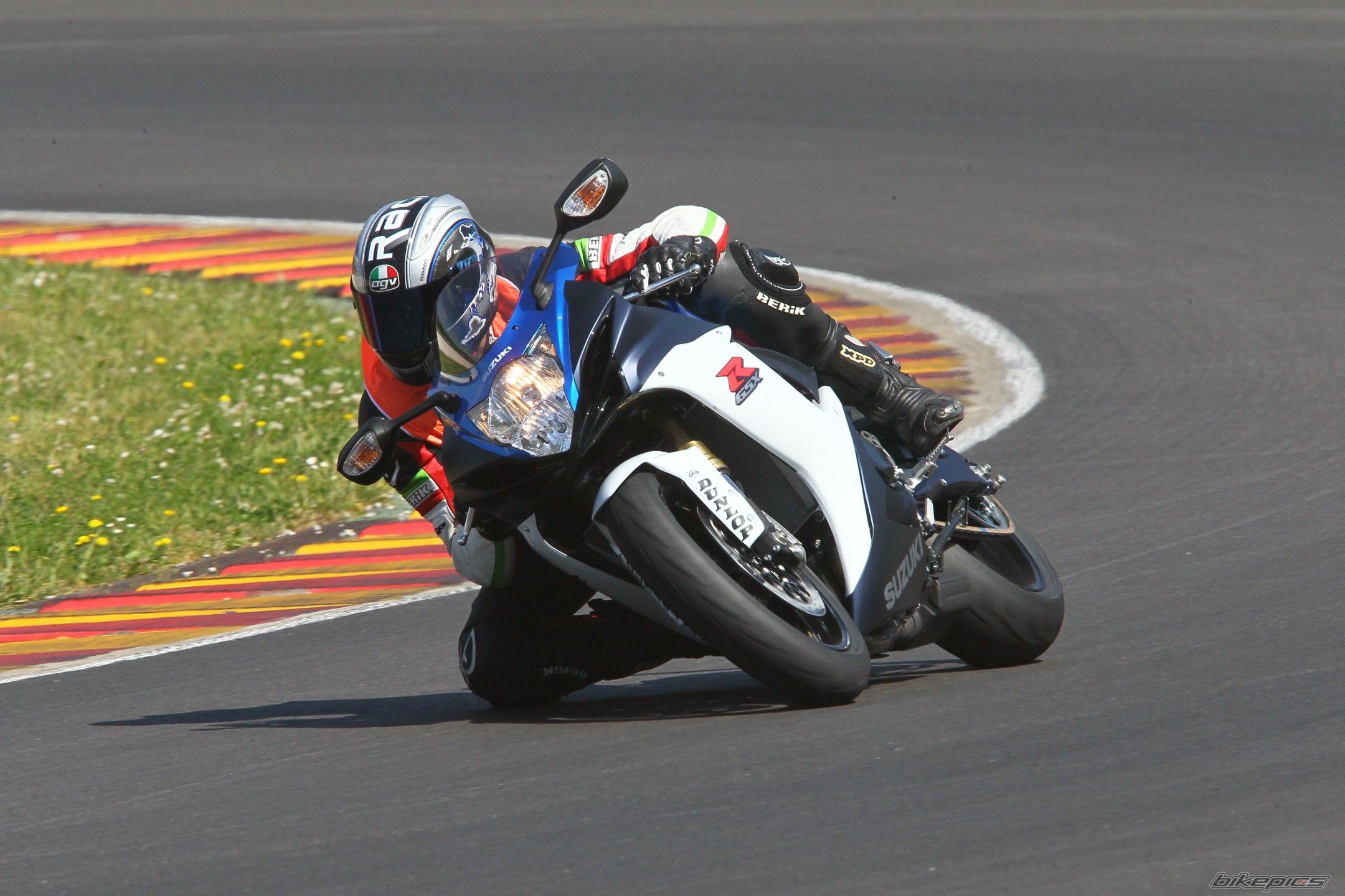 2011 SUZUKI GSX R 750 | Picture 2209328 motorcycle photo