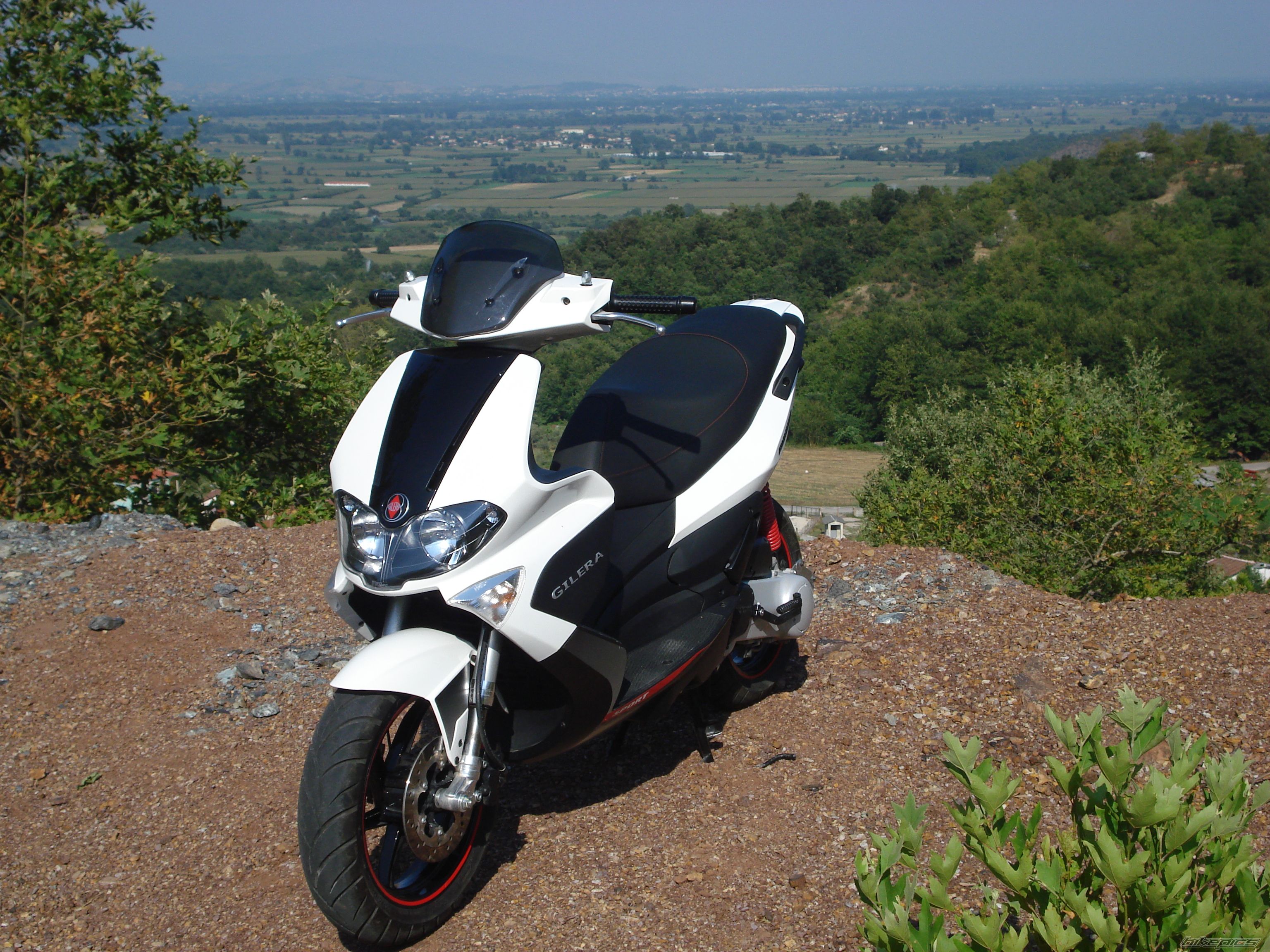2009 GILERA RUNNER 50 | Picture 2210305 motorcycle photo