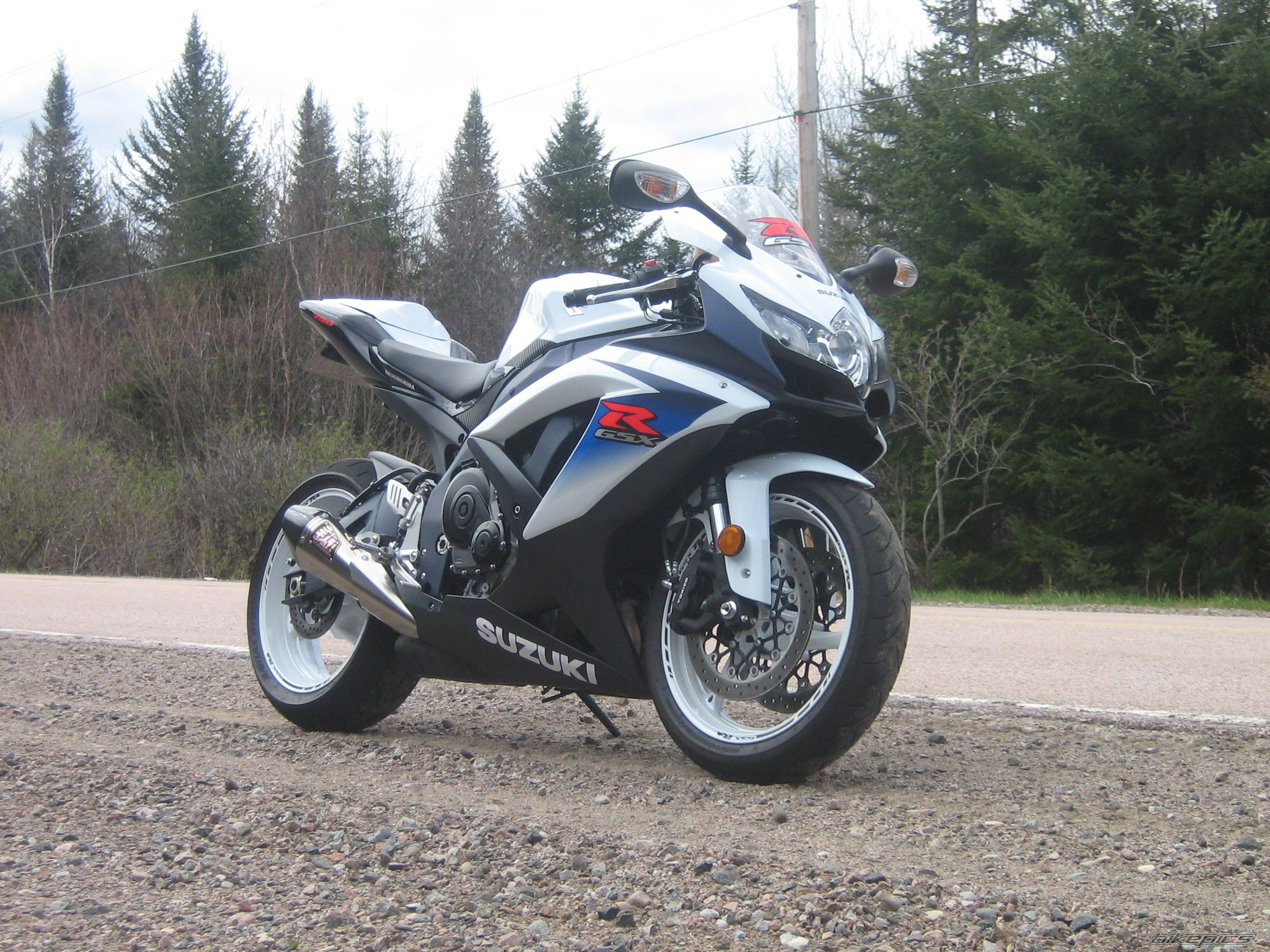 2010 SUZUKI GSX R 750 | Picture 2210526 motorcycle photo