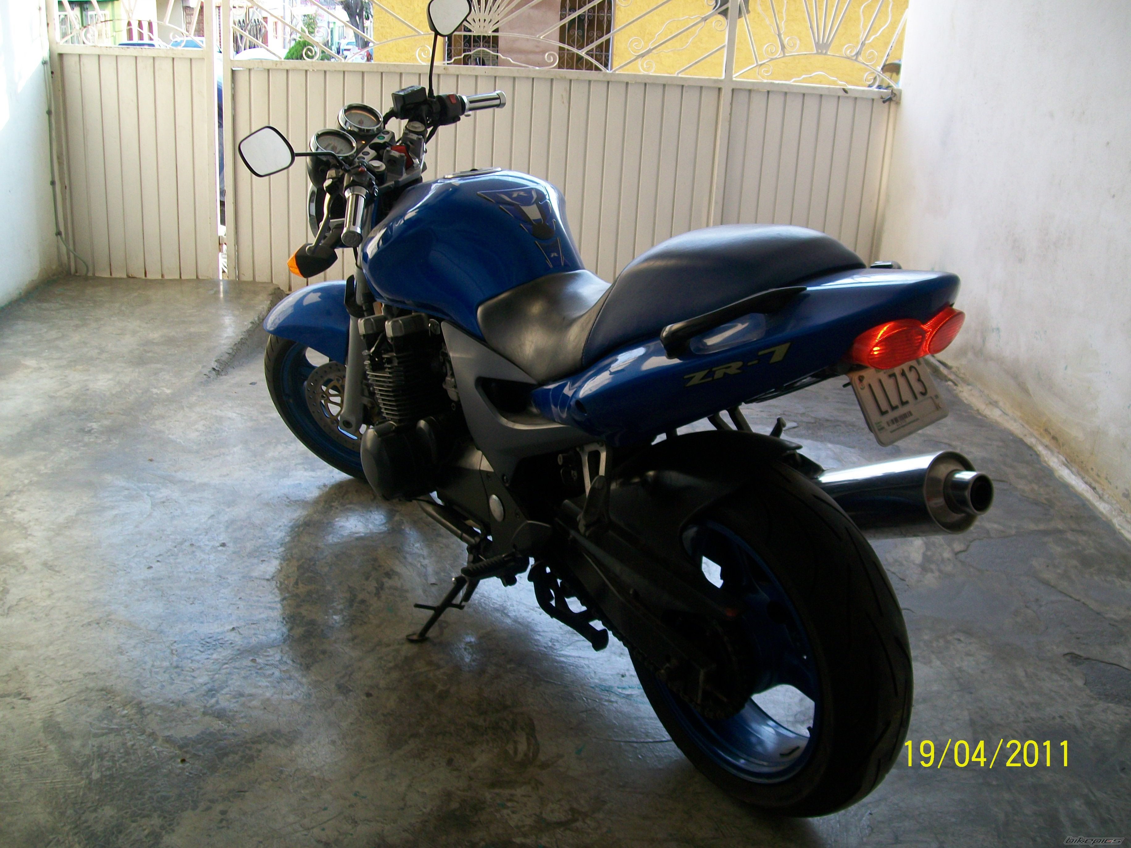2000 KAWASAKI ZR 7 | Picture 2211210 motorcycle photo