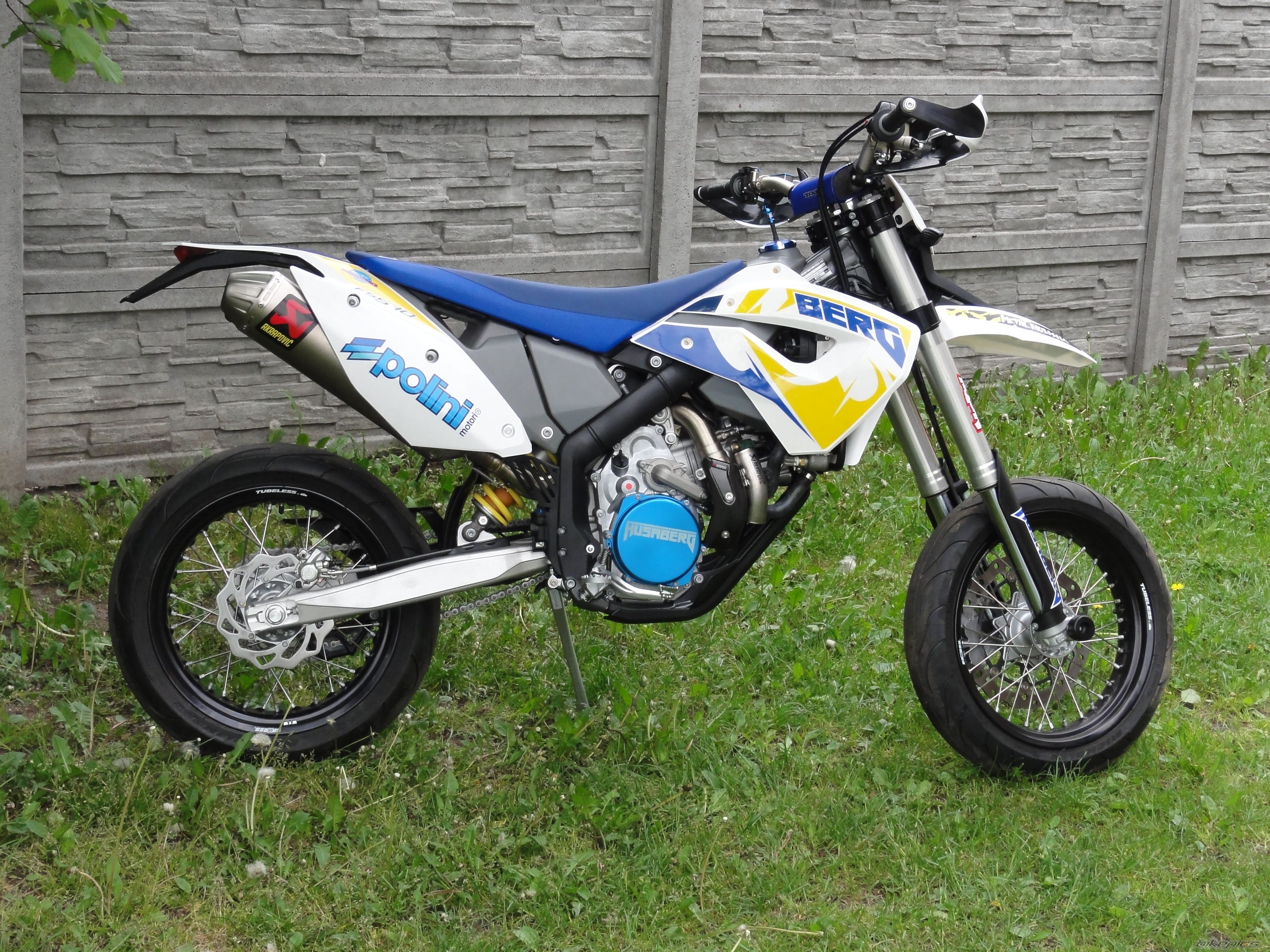 2010 HUSABERG FS 570 SUPERMOTO | Picture 2211296 motorcycle photo