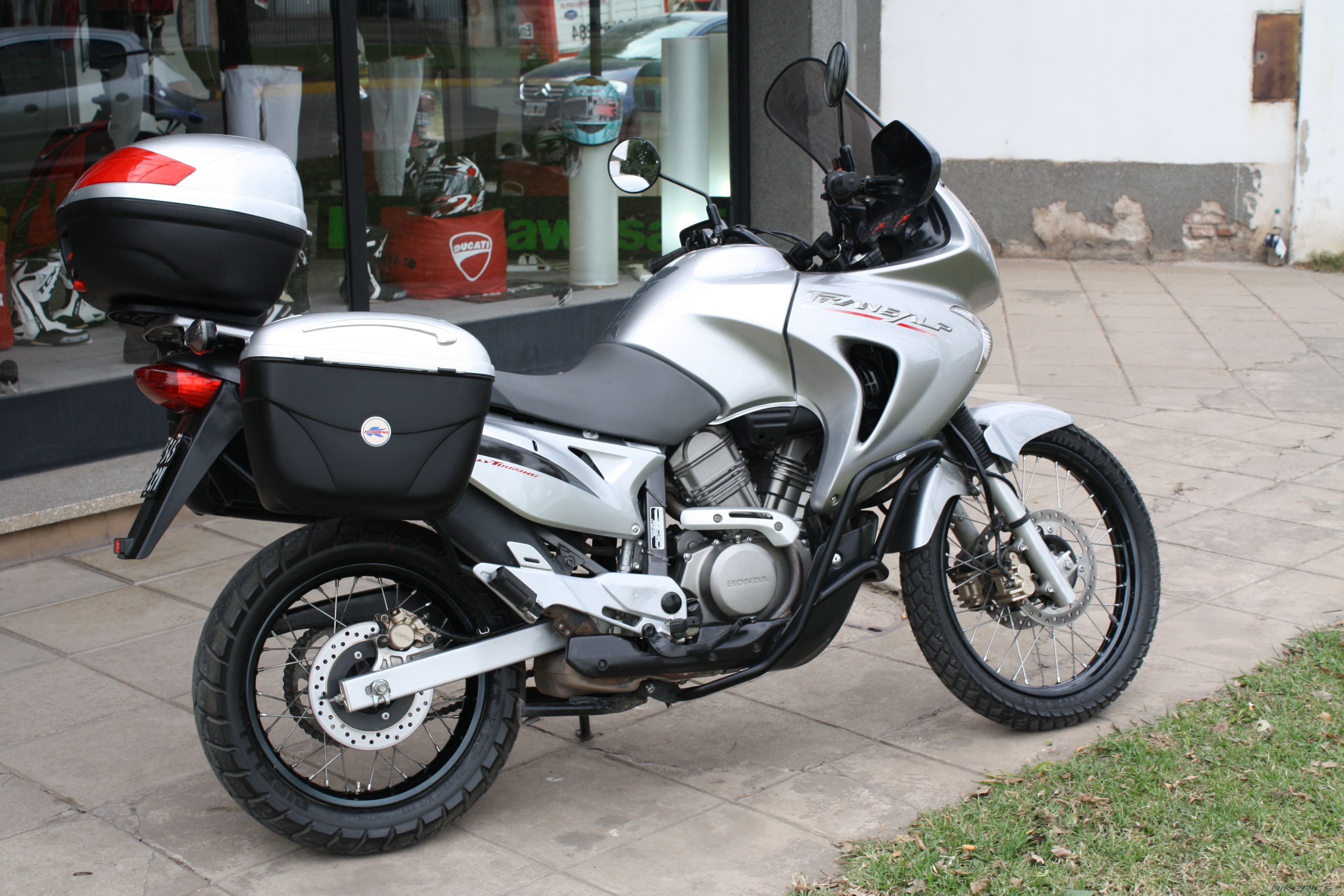    | Picture 2211803 motorcycle photo