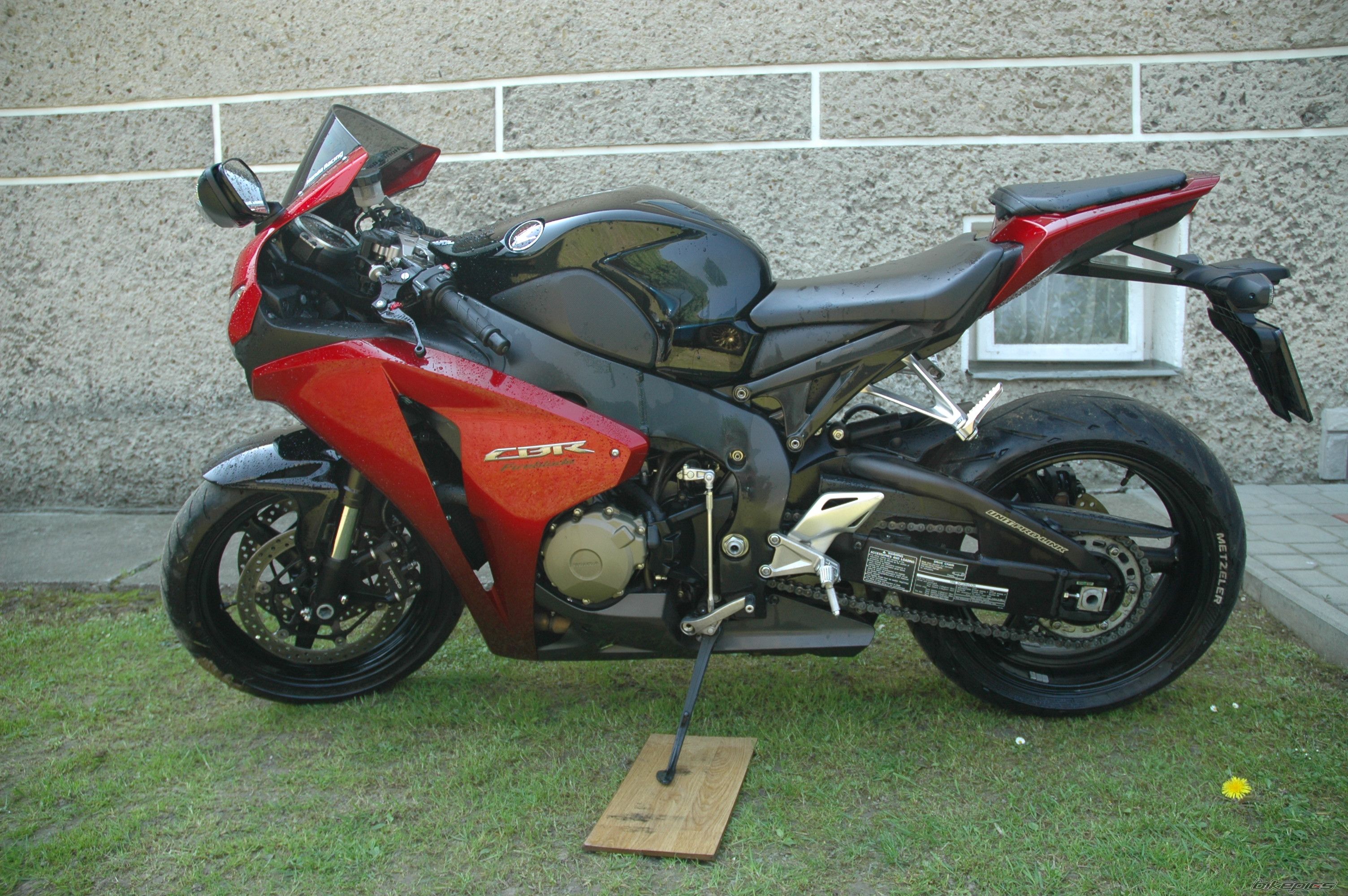 2008 HONDA CBR 1000  RR | Picture 2212327 motorcycle photo