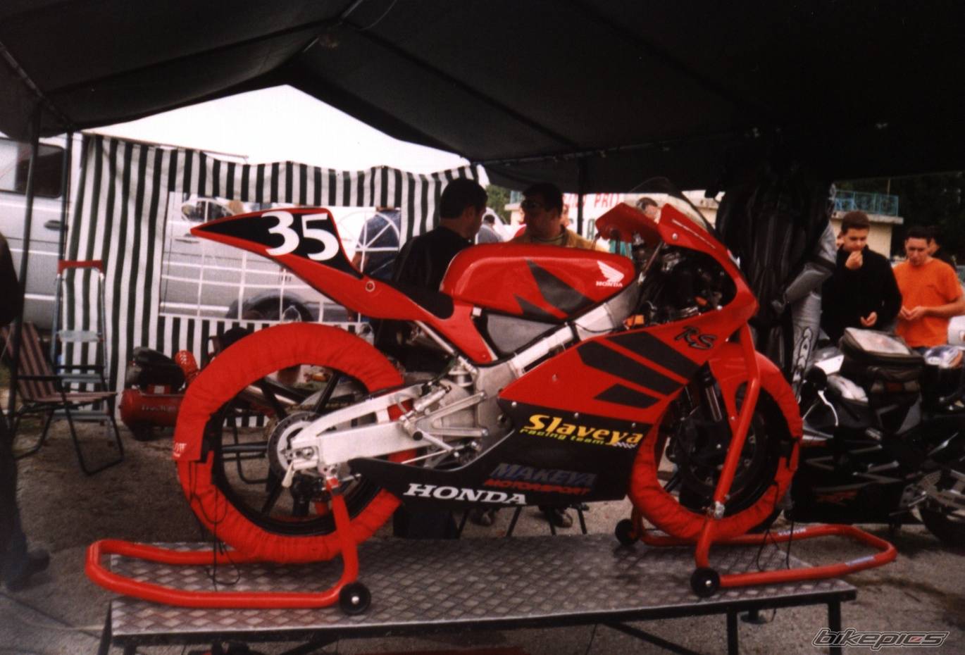 2002 SUZUKI TL1000R | Picture 221330 motorcycle photo