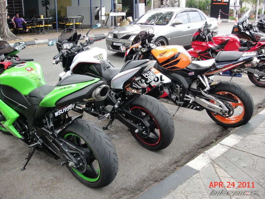 2011 KAWASAKI Z 750 | Picture 2213735 motorcycle photo