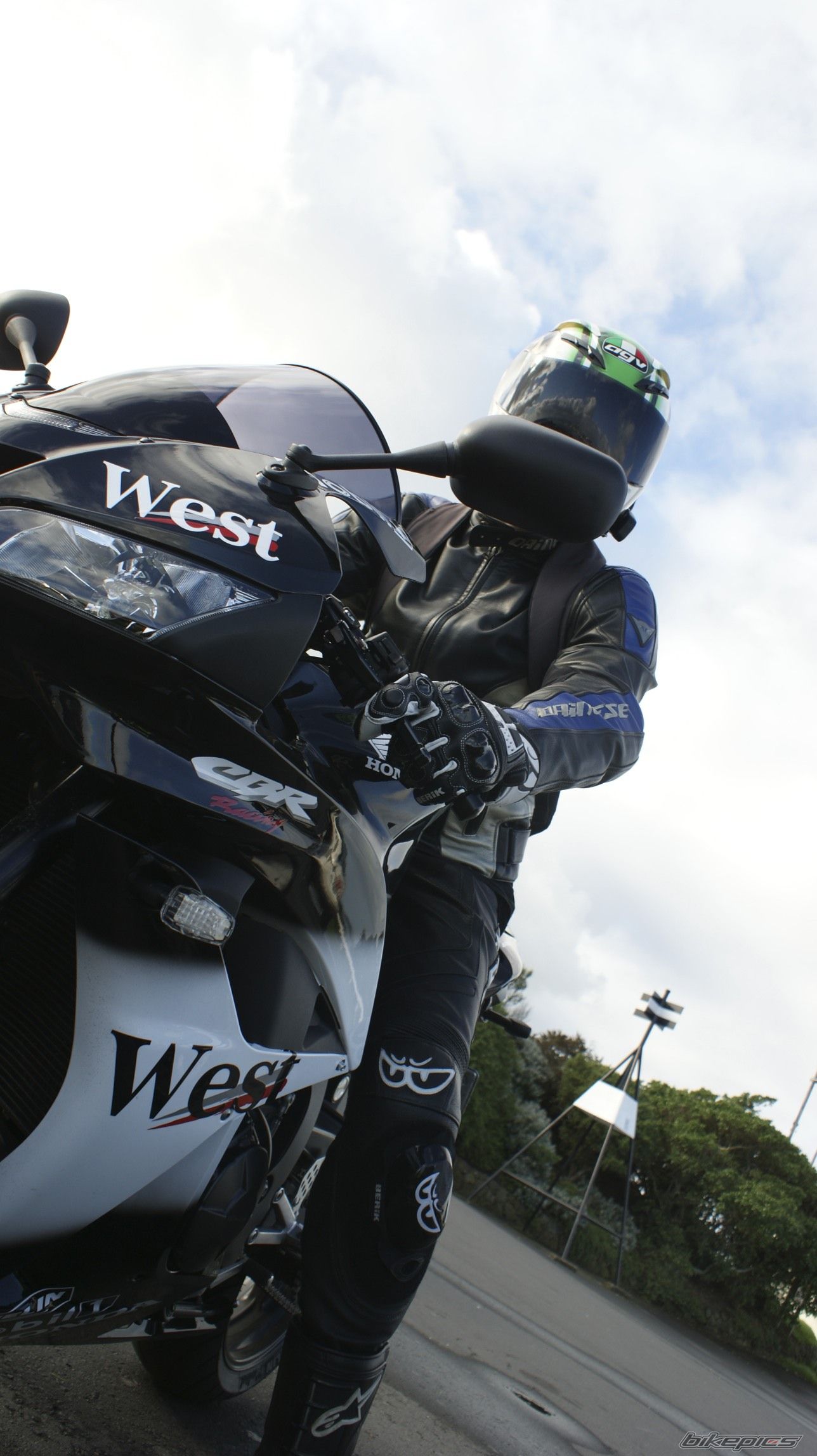 2008 HONDA CBR 600 RR | Picture 2213920 motorcycle photo