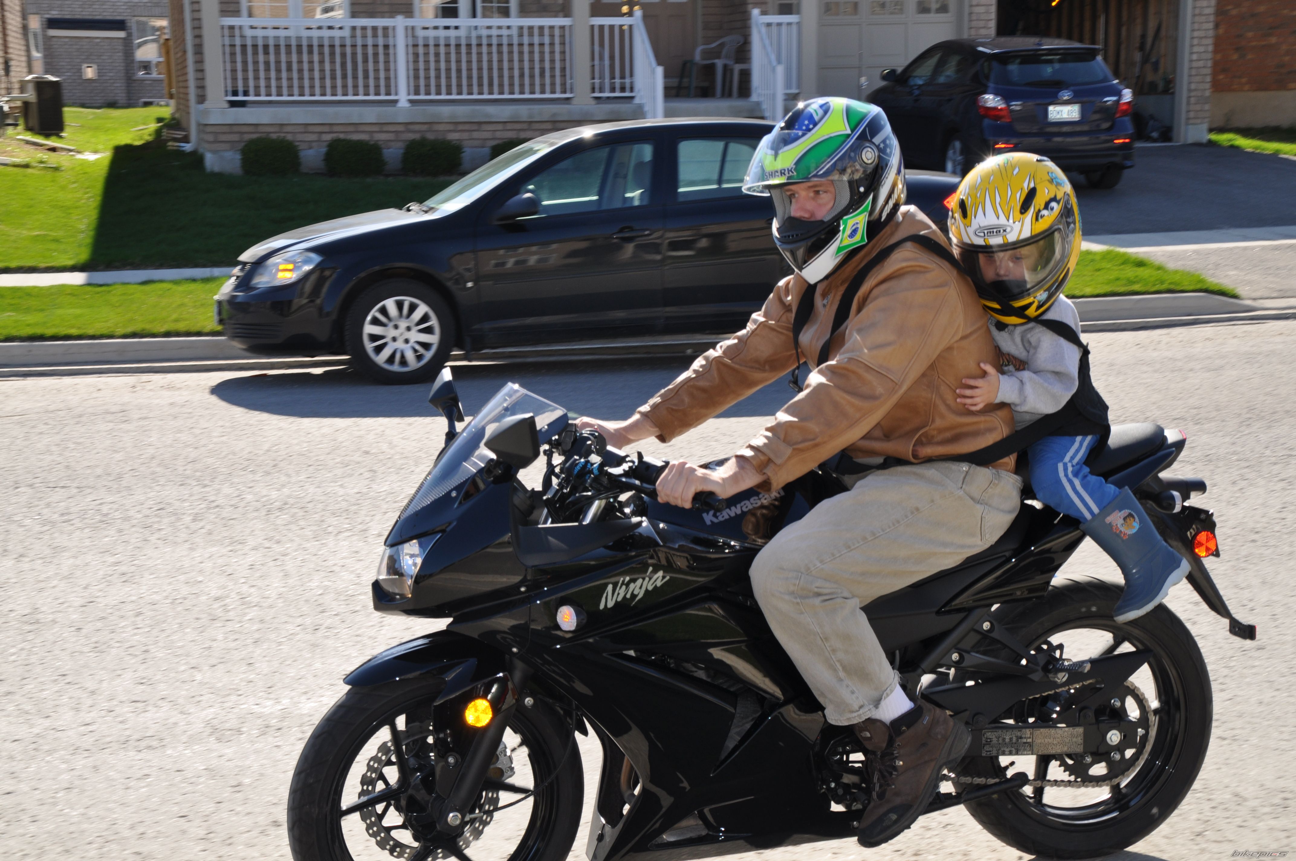 2011 KAWASAKI NINJA 250R | Picture 2214276 motorcycle photo