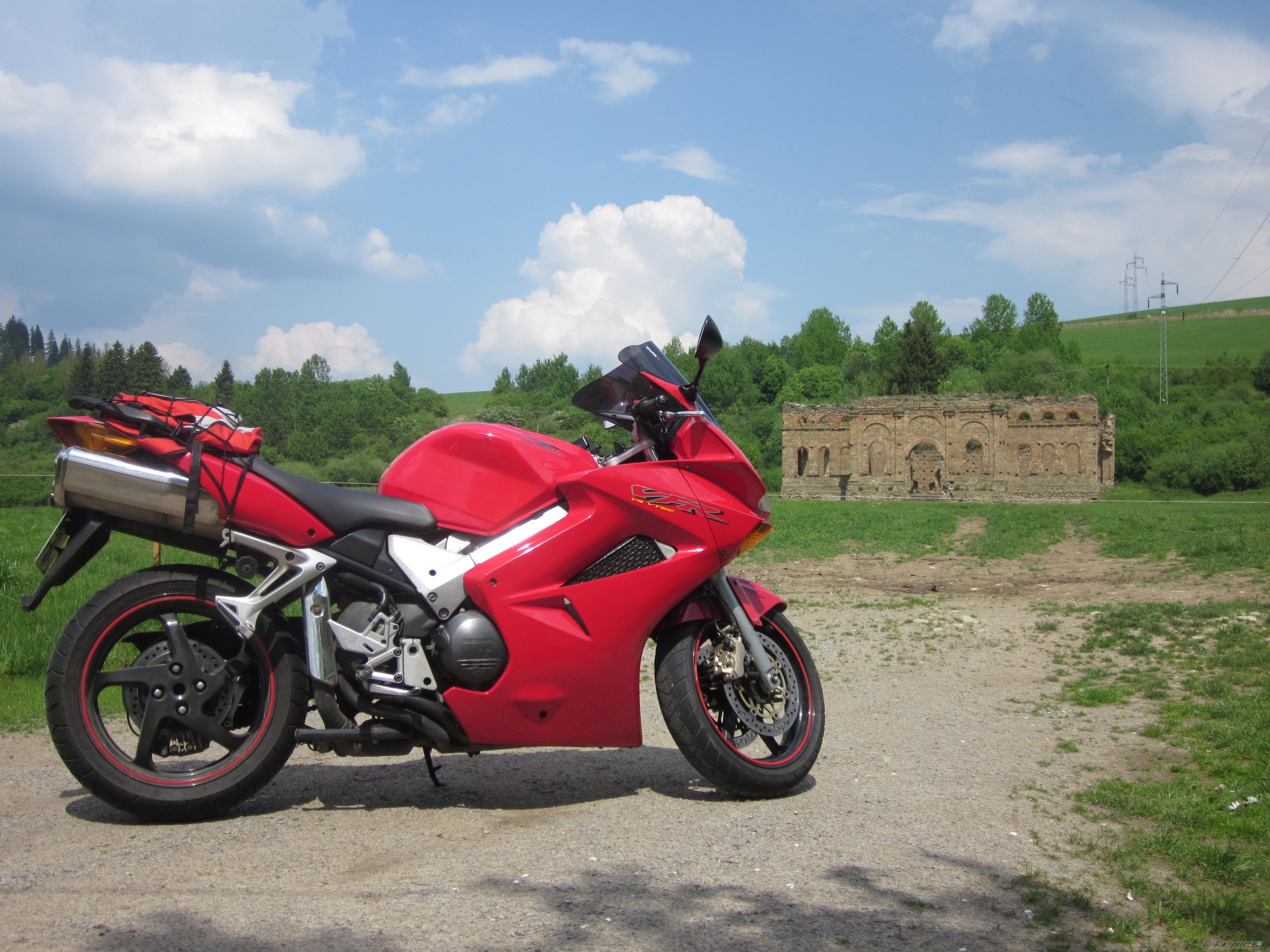 2002 HONDA VFR 800 | Picture 2215648 motorcycle photo