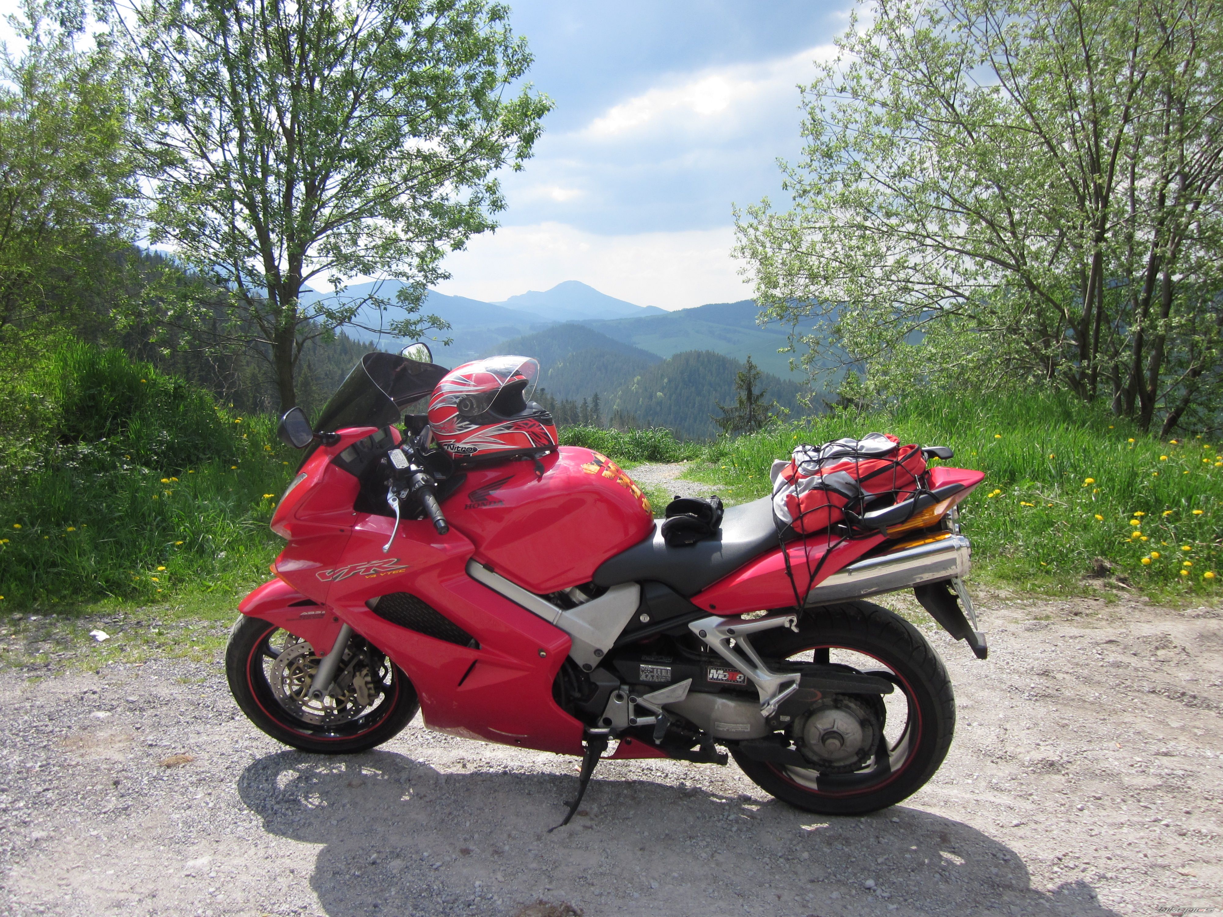 2002 HONDA VFR 800 | Picture 2215650 motorcycle photo