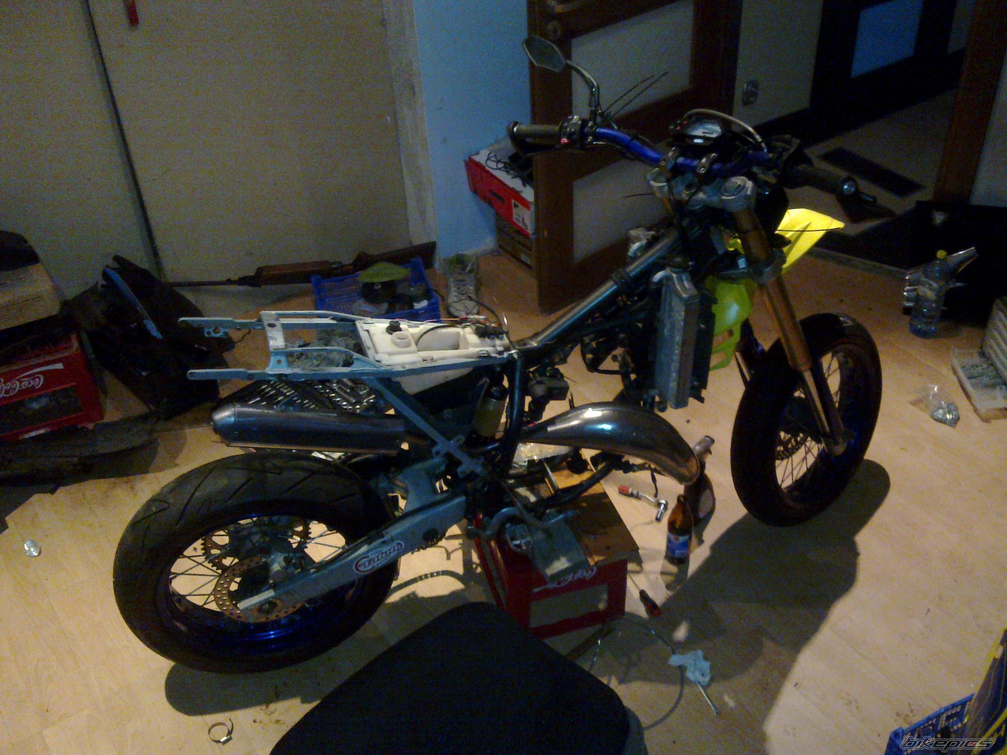 2006 HUSQVARNA SM 125 R | Picture 2216761 motorcycle photo