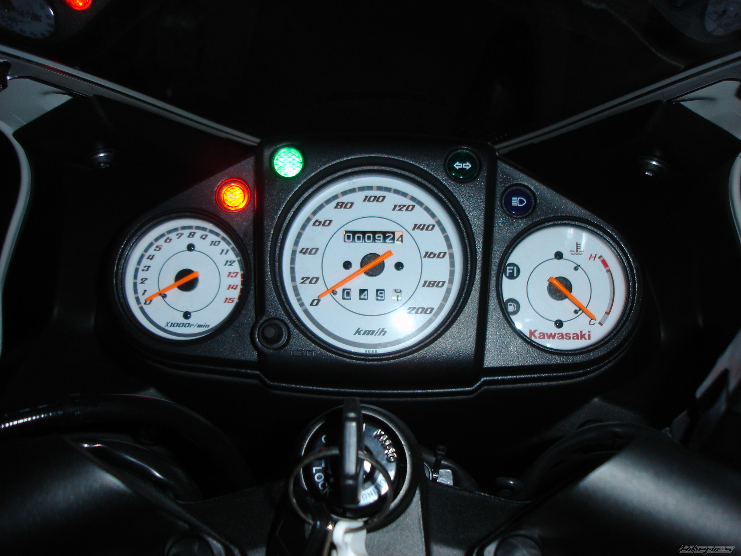 2011 KAWASAKI NINJA 250R | Picture 2217389 motorcycle photo