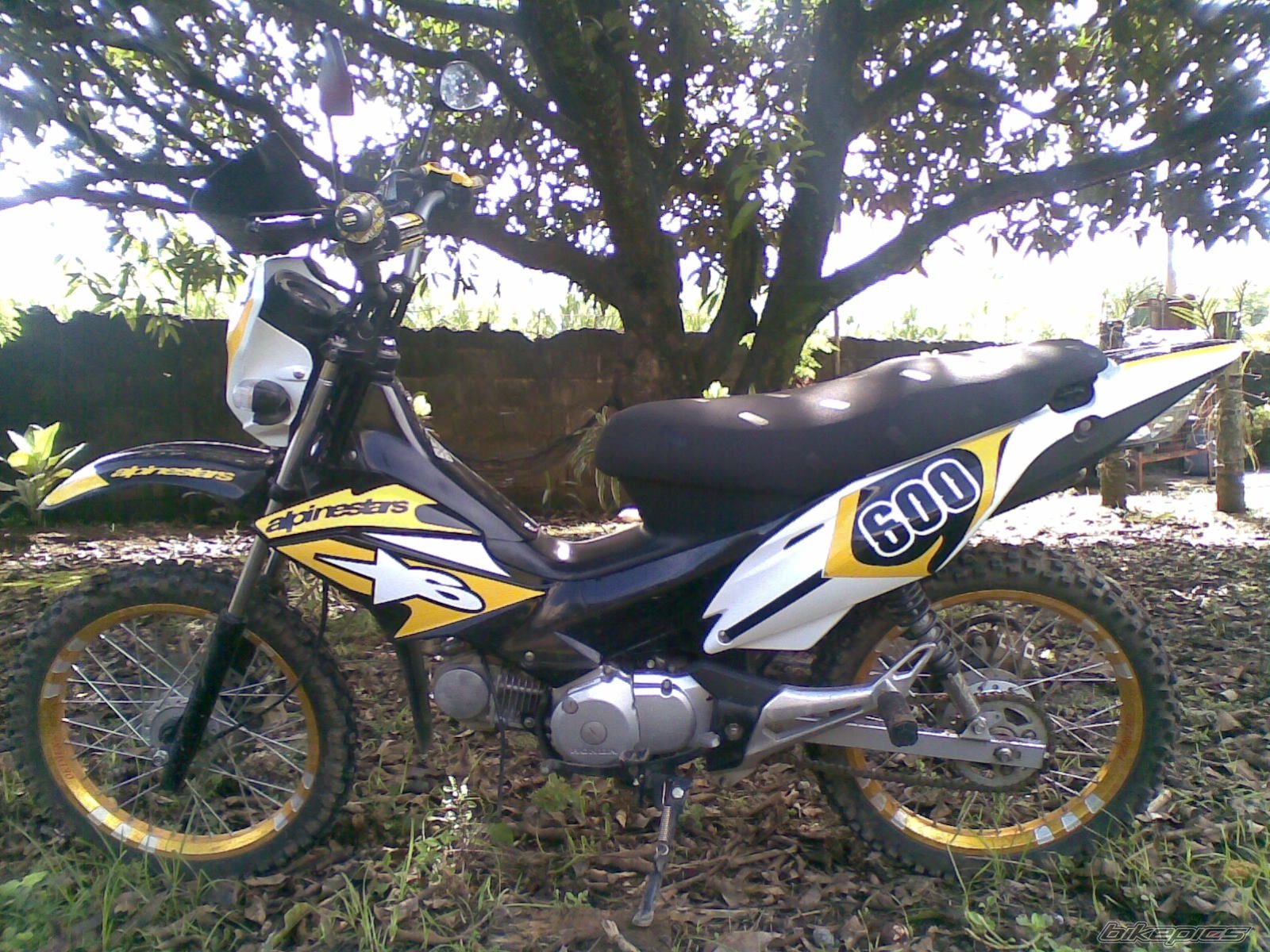2011 HONDA XRM 125 OFFROAD | Picture 2217885 motorcycle photo