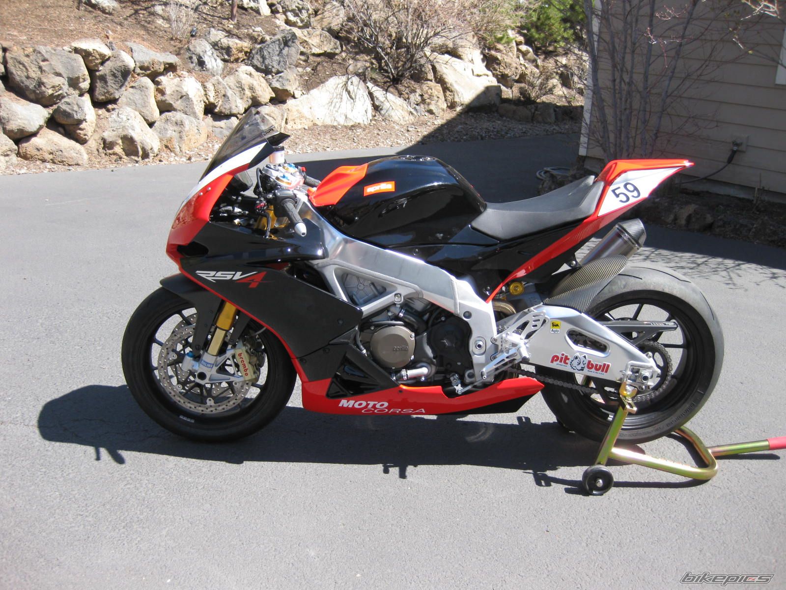 2009 APRILIA RSV4 FACTORY | Picture 2218123 motorcycle photo
