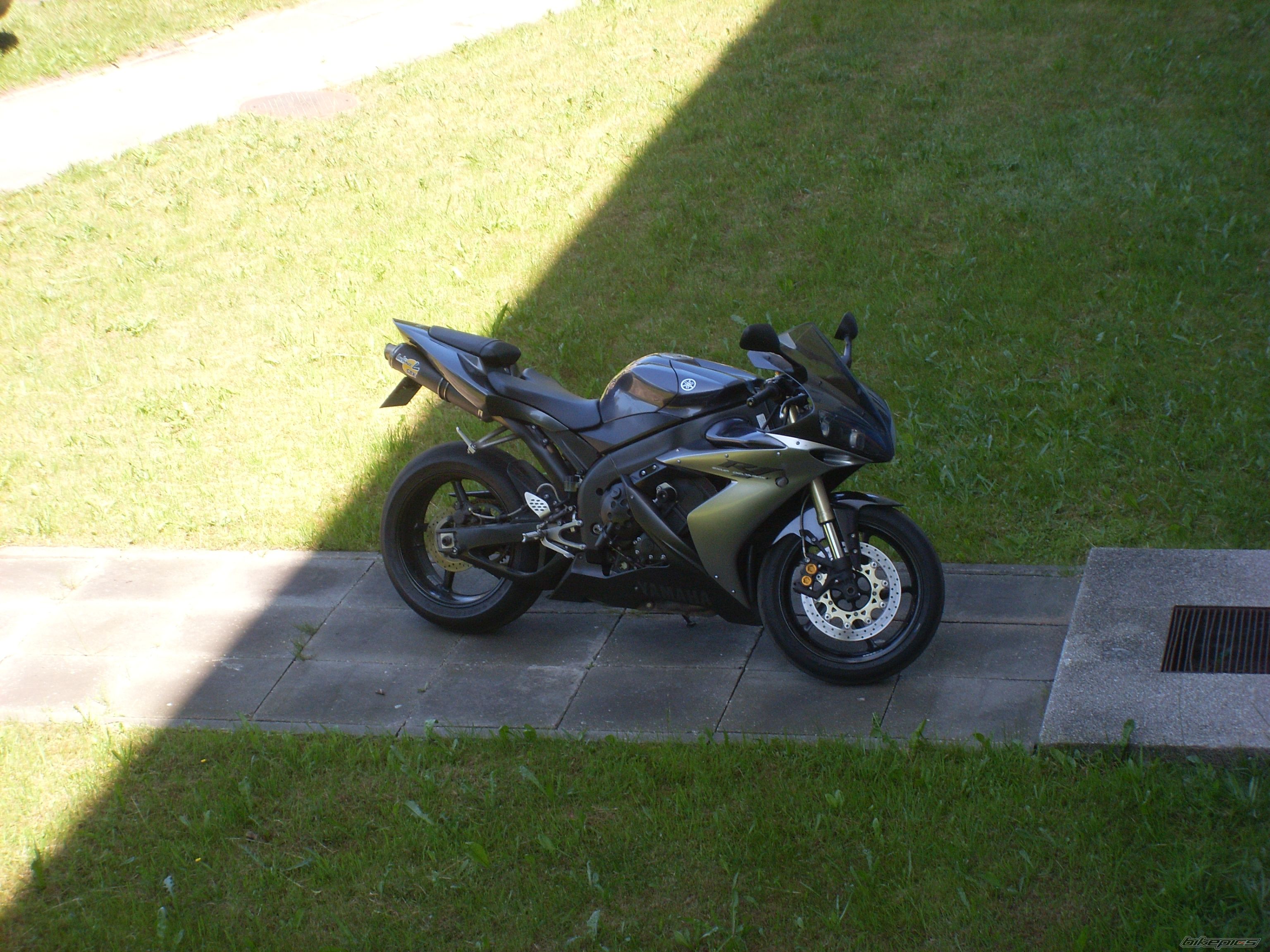 2006 YAMAHA YZF R1 | Picture 2219031 motorcycle photo