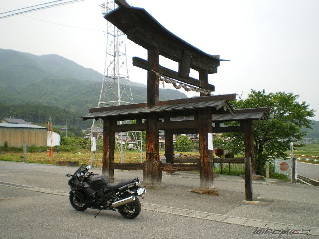 2011 KAWASAKI ZZR 1400 | Picture 2219383 motorcycle photo