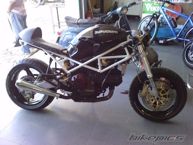 2000 DUCATI MONSTER 900 | Picture 2219747 motorcycle photo
