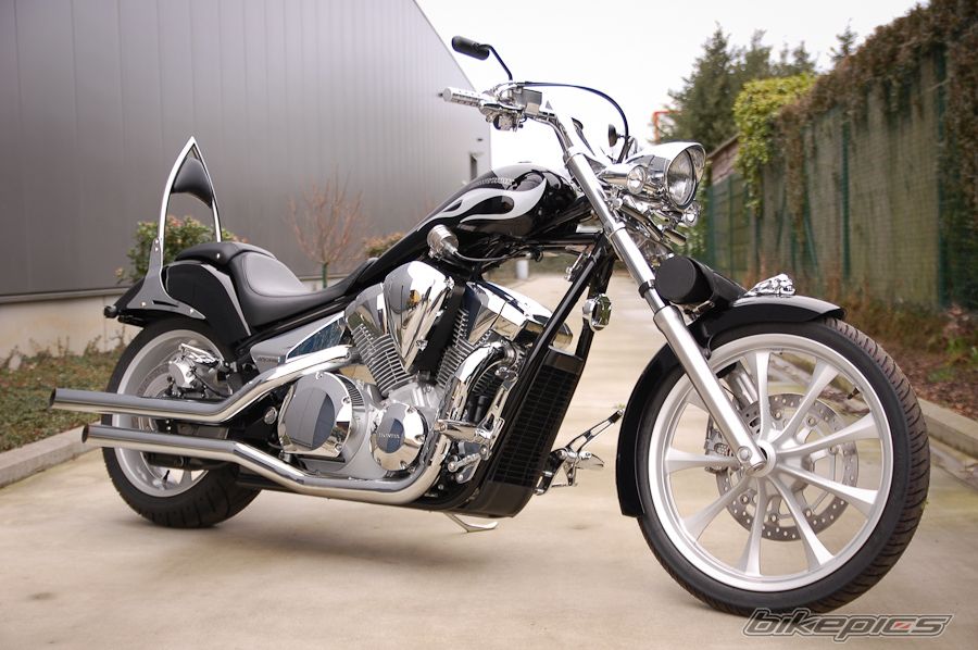 2010 HONDA VTX 1300 | Picture 2221248 motorcycle photo
