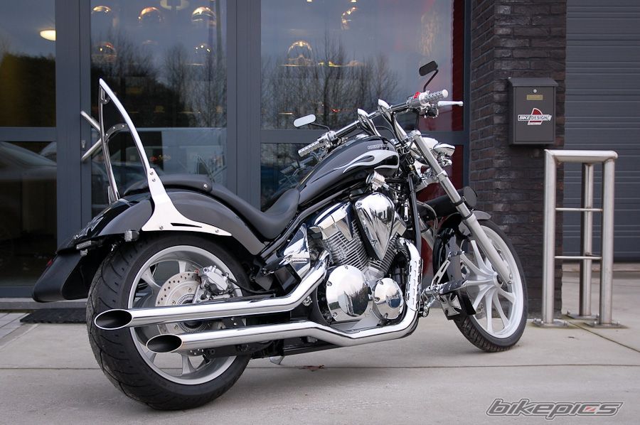 2010 HONDA VTX 1300 | Picture 2221252 motorcycle photo