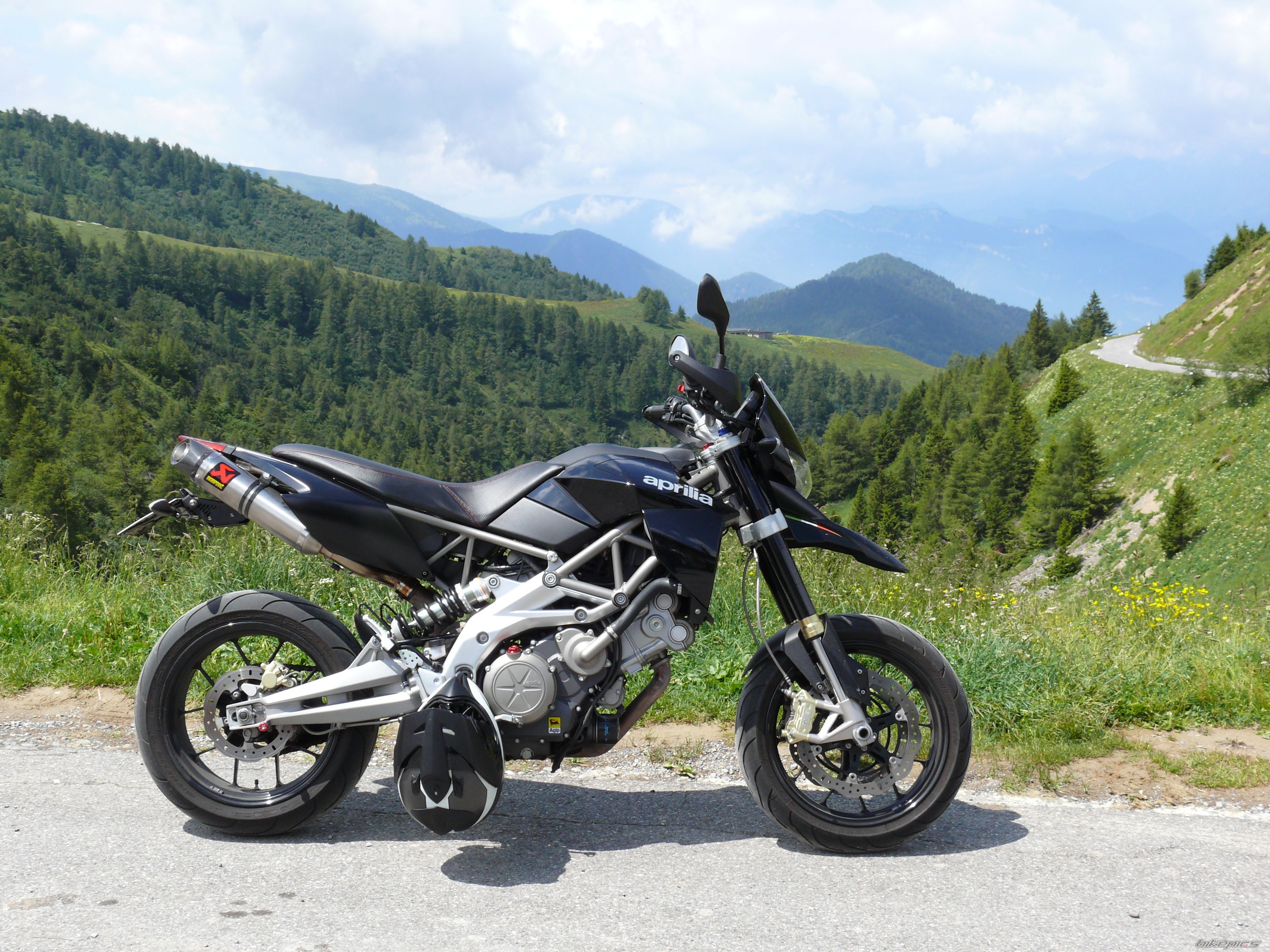 2008 APRILIA DORSODURO | Picture 2222129 motorcycle photo