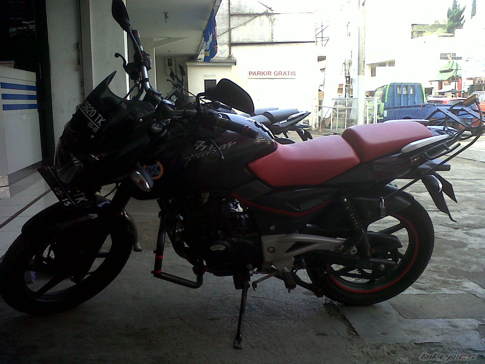 2010 BAJAJ PULSAR 180 | Picture 2224880 motorcycle photo