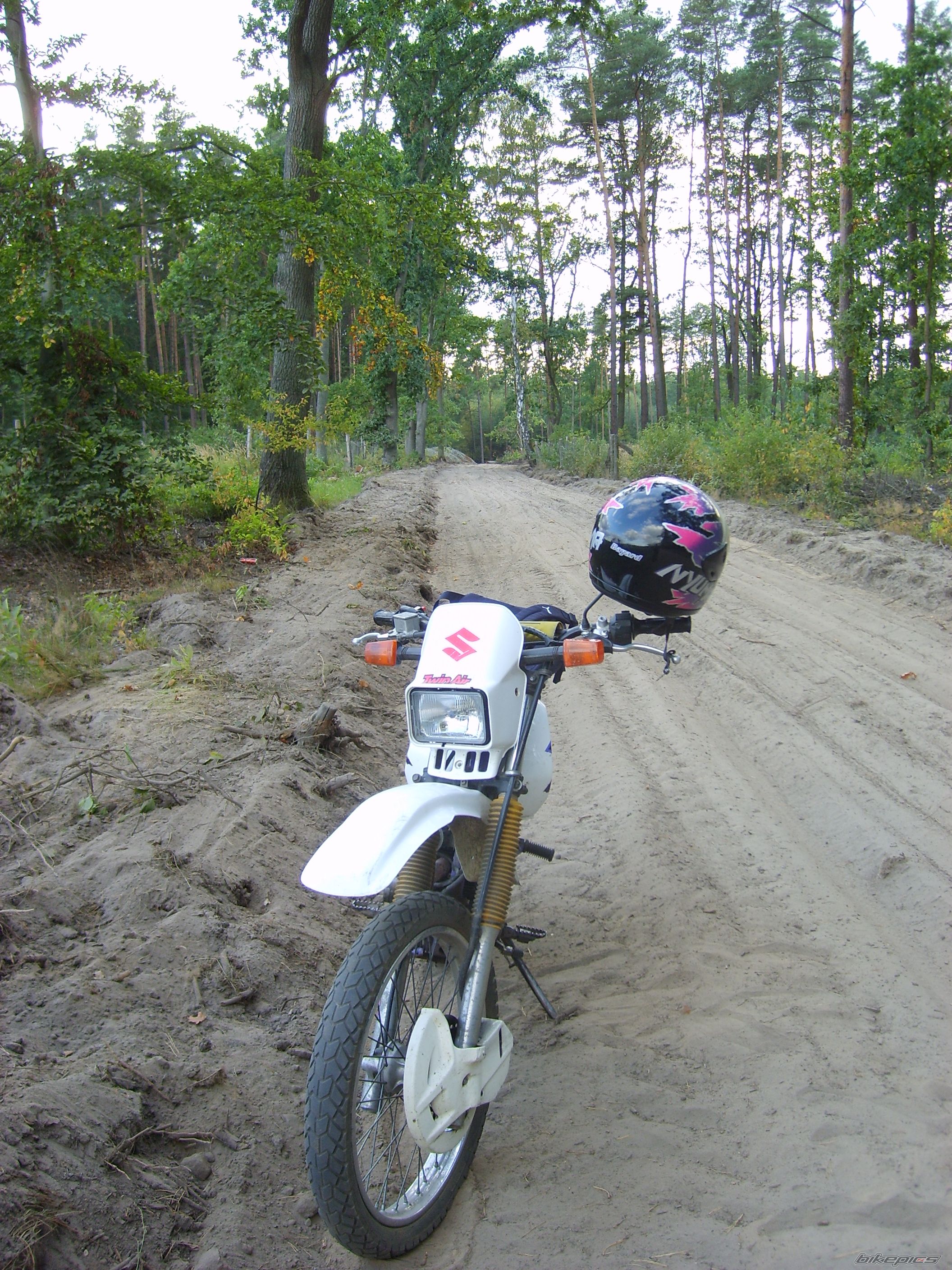1996 SUZUKI DR 125 | Picture 2227043 motorcycle photo