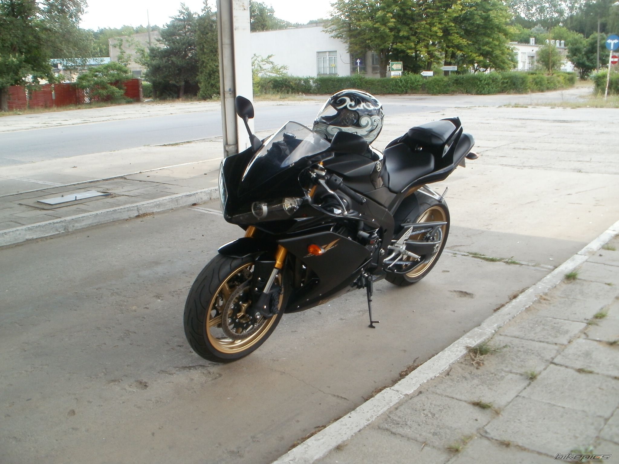 2008 YAMAHA YZF R1 | Picture 2227068 motorcycle photo