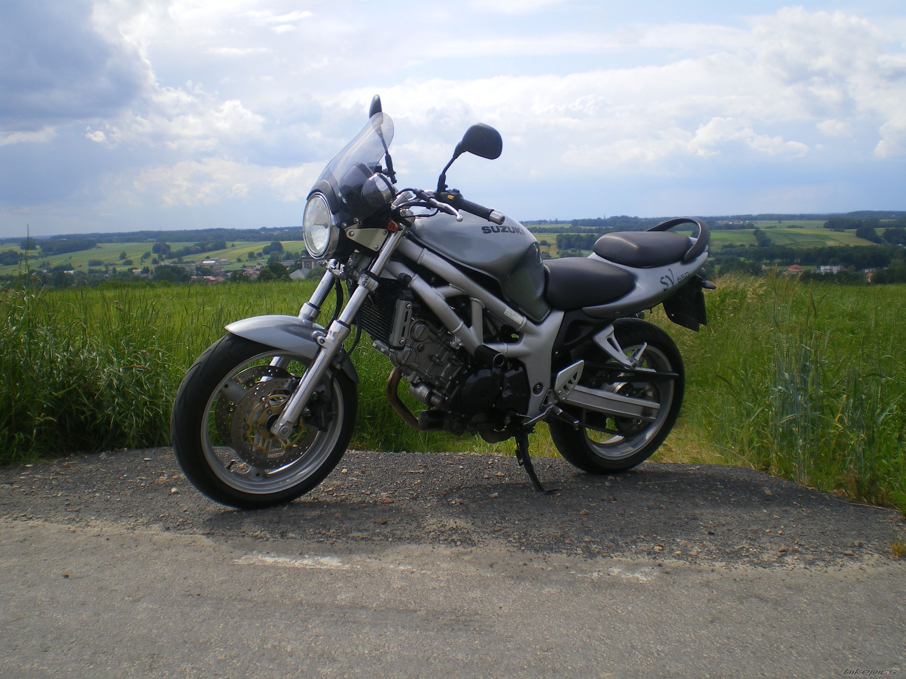 2002 SUZUKI SV 650 | Picture 2227148 motorcycle photo