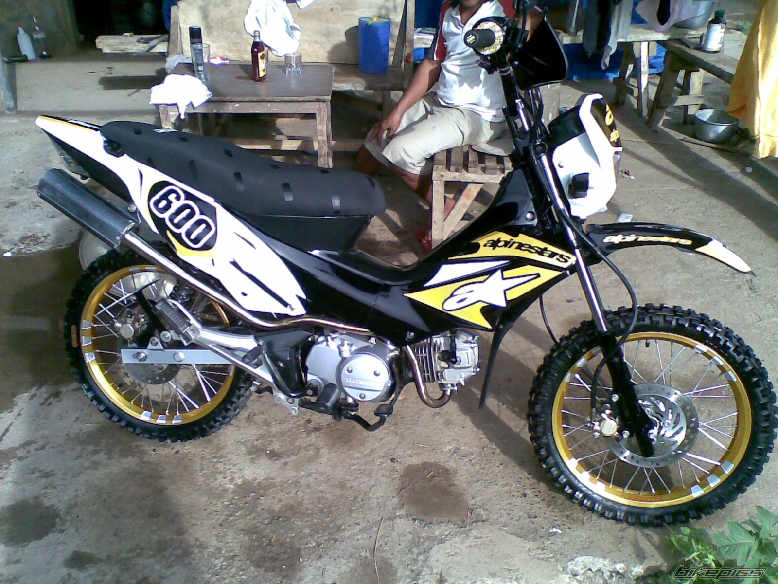 2011 HONDA XRM 125 OFFROAD | Picture 2228164 motorcycle photo
