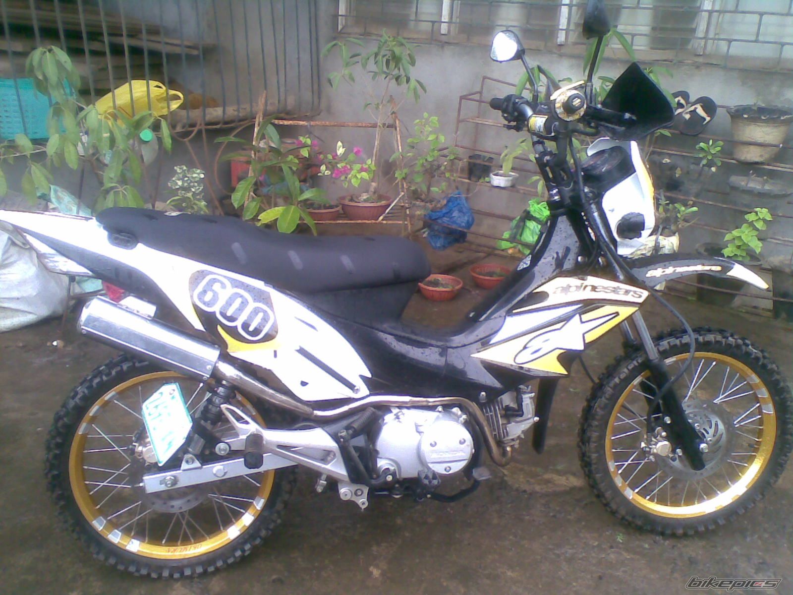 2011 HONDA XRM 125 OFFROAD | Picture 2228185 motorcycle photo