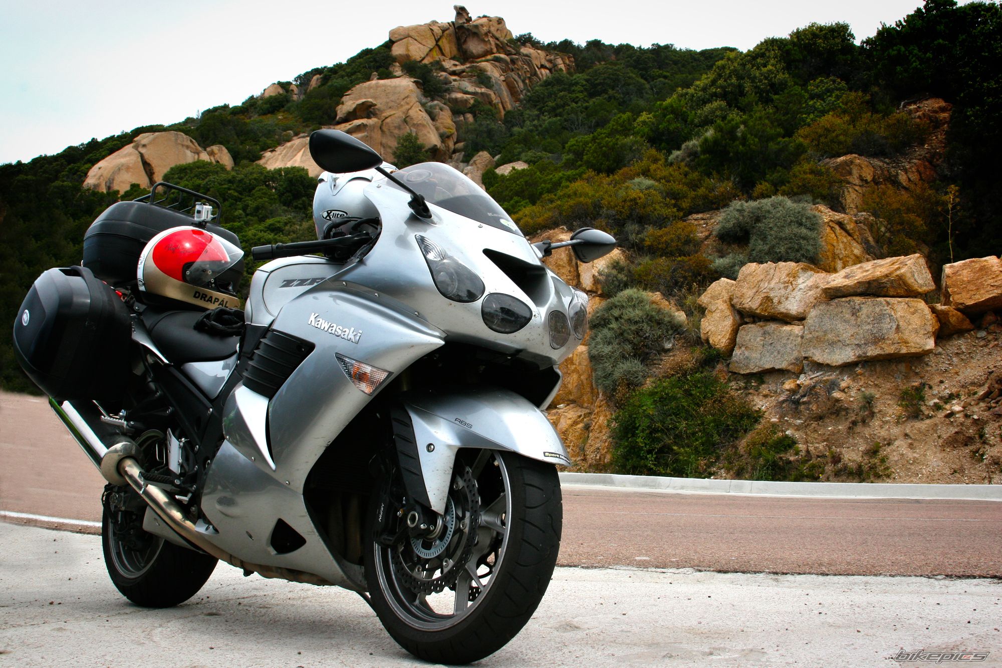 2008 KAWASAKI ZZR 1400 | Picture 2230464 motorcycle photo