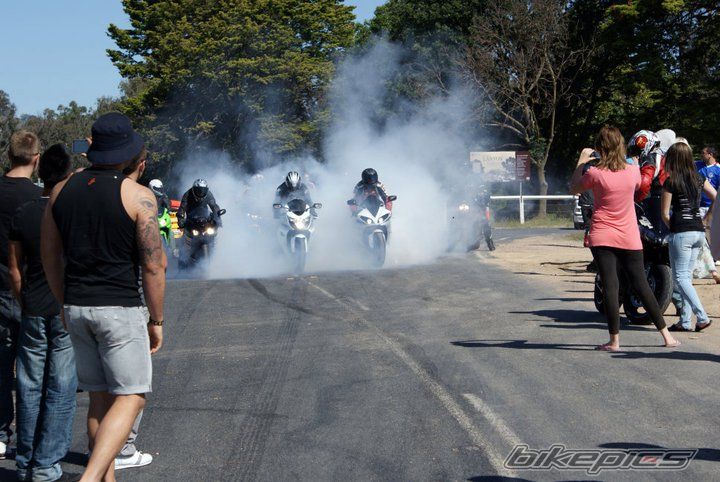 2009 YAMAHA YZF R1 | Picture 2230482 motorcycle photo