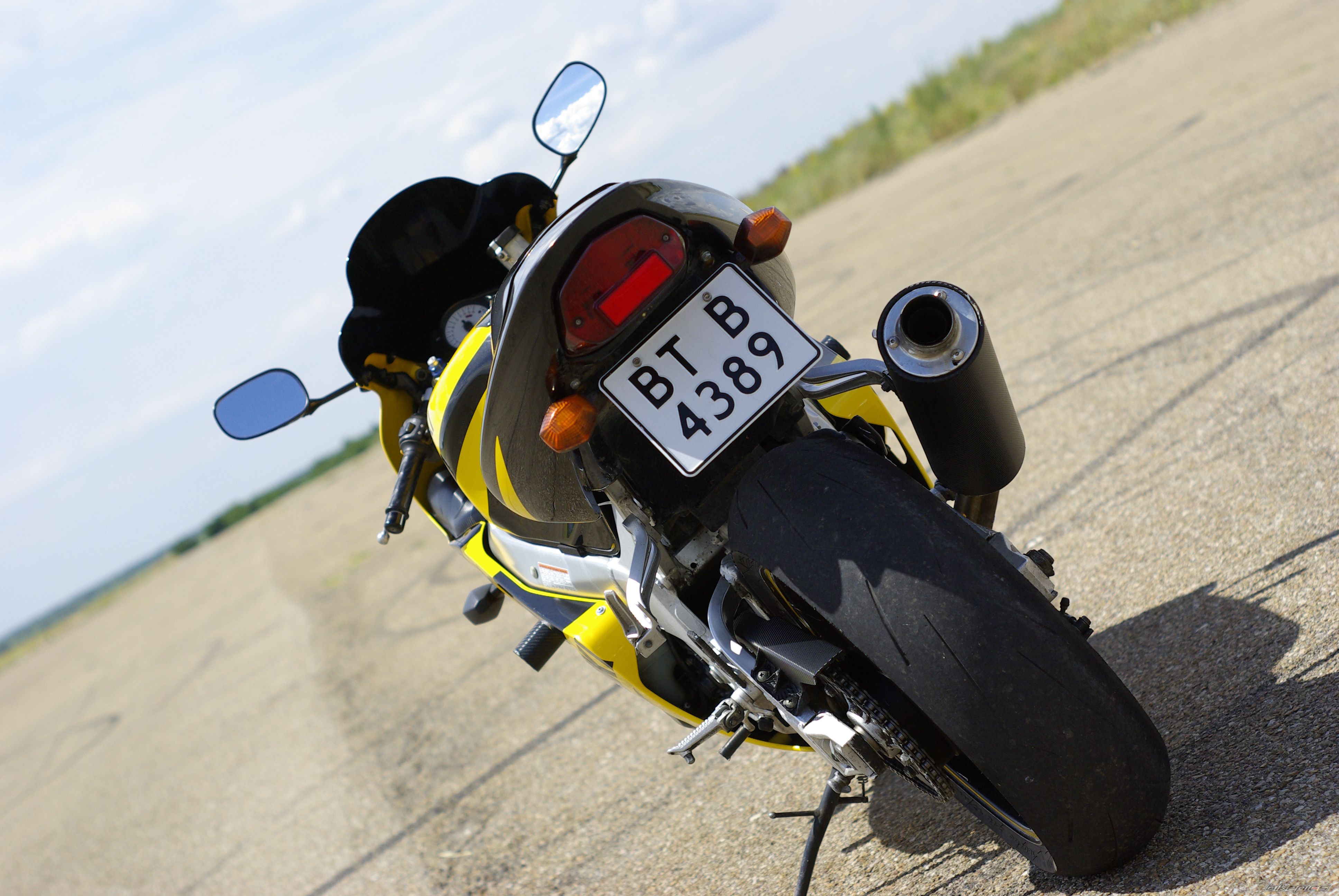 2002 SUZUKI GSX R 750 | Picture 2232136 motorcycle photo