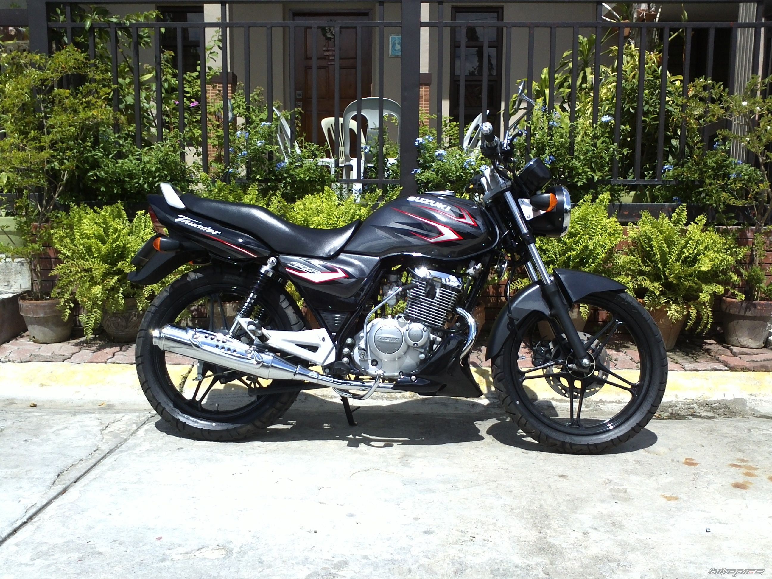 2010 SUZUKI THUNDER 125 | Picture 2233687 motorcycle photo