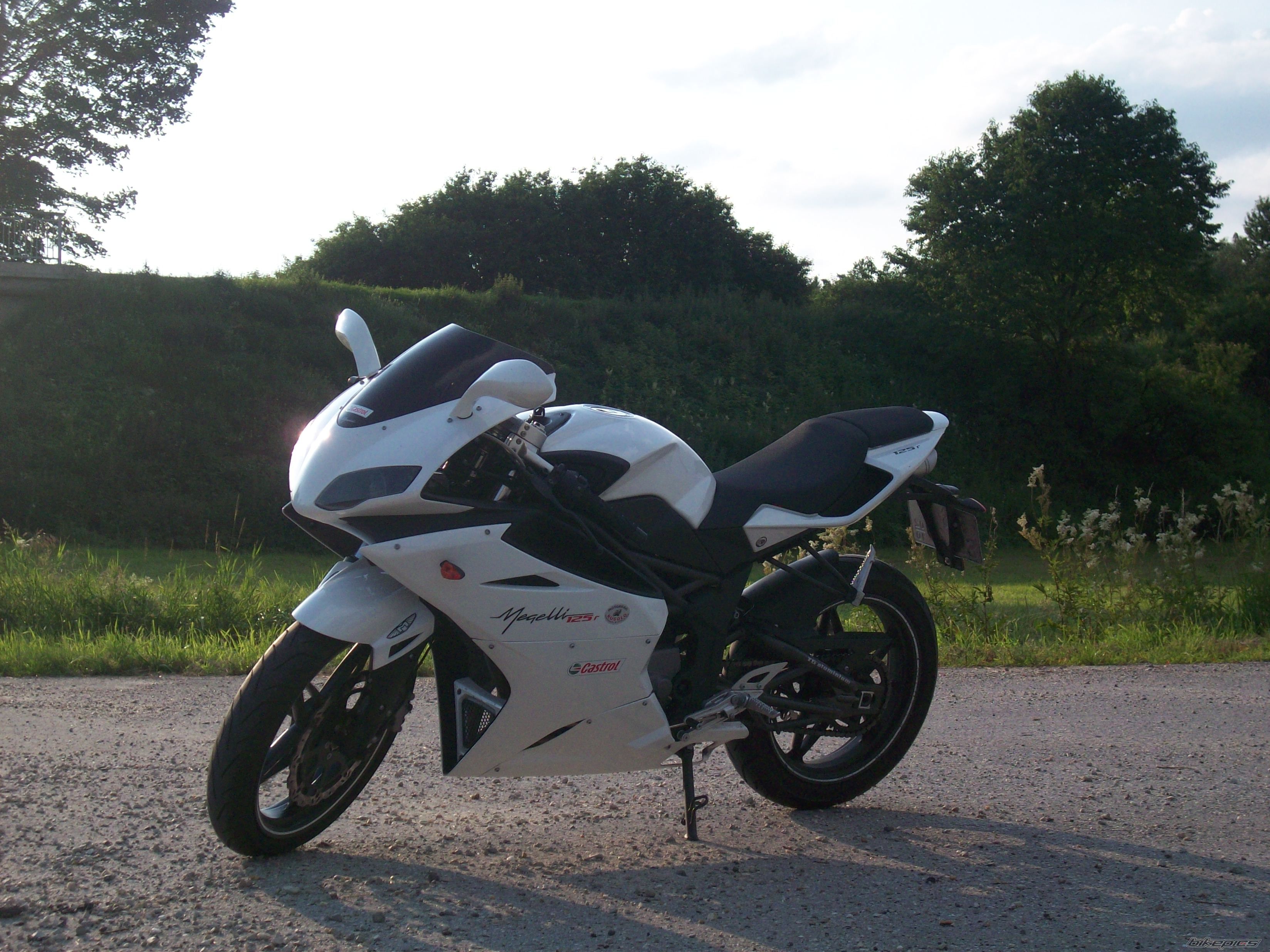 2011 HERCULES MEGELLI 125 R | Picture 2235195 motorcycle photo