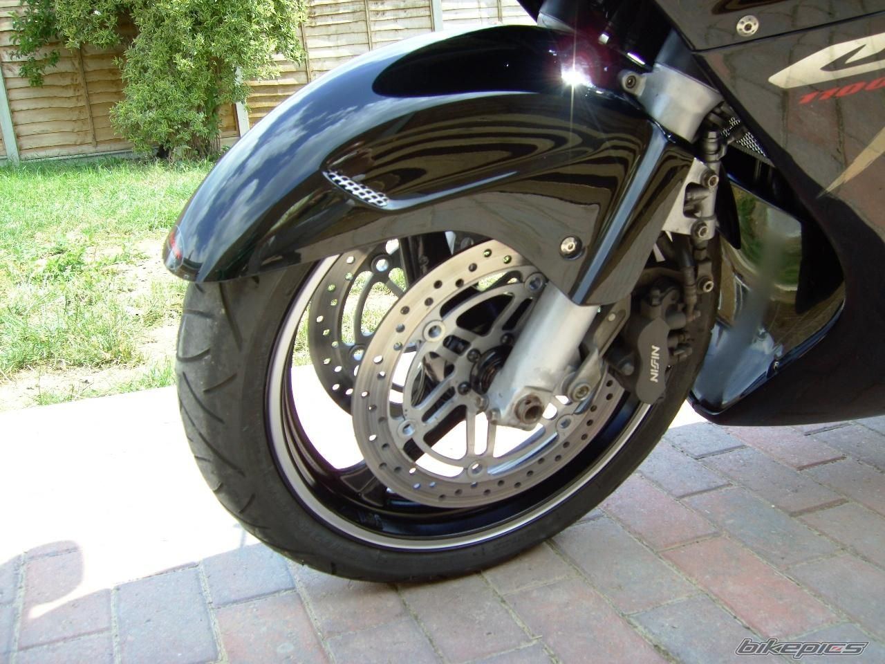 1998 HONDA CBR1100XX | Picture 2235673 motorcycle photo