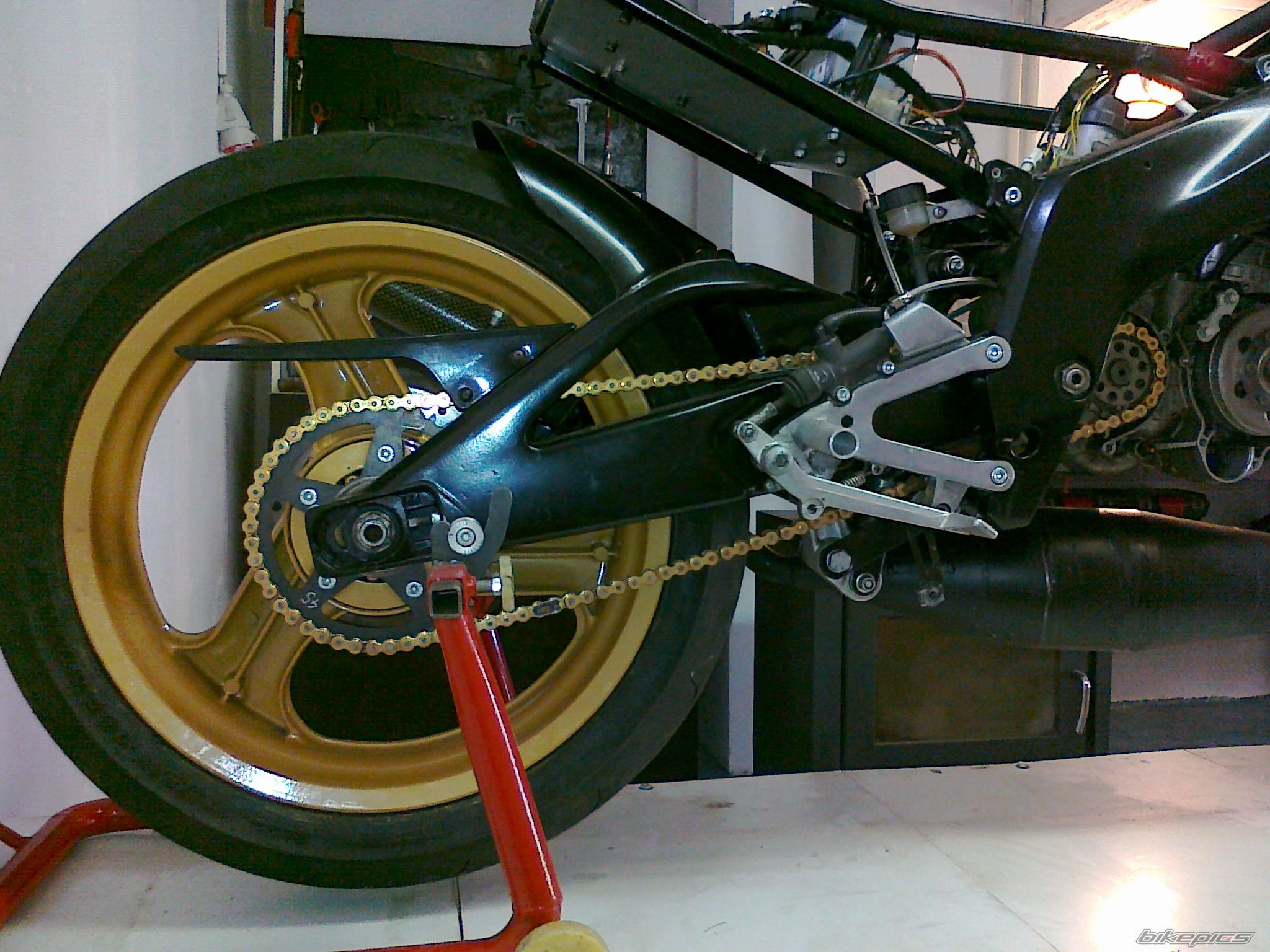 2010 APRILIA RS 125 | Picture 2236179 motorcycle photo