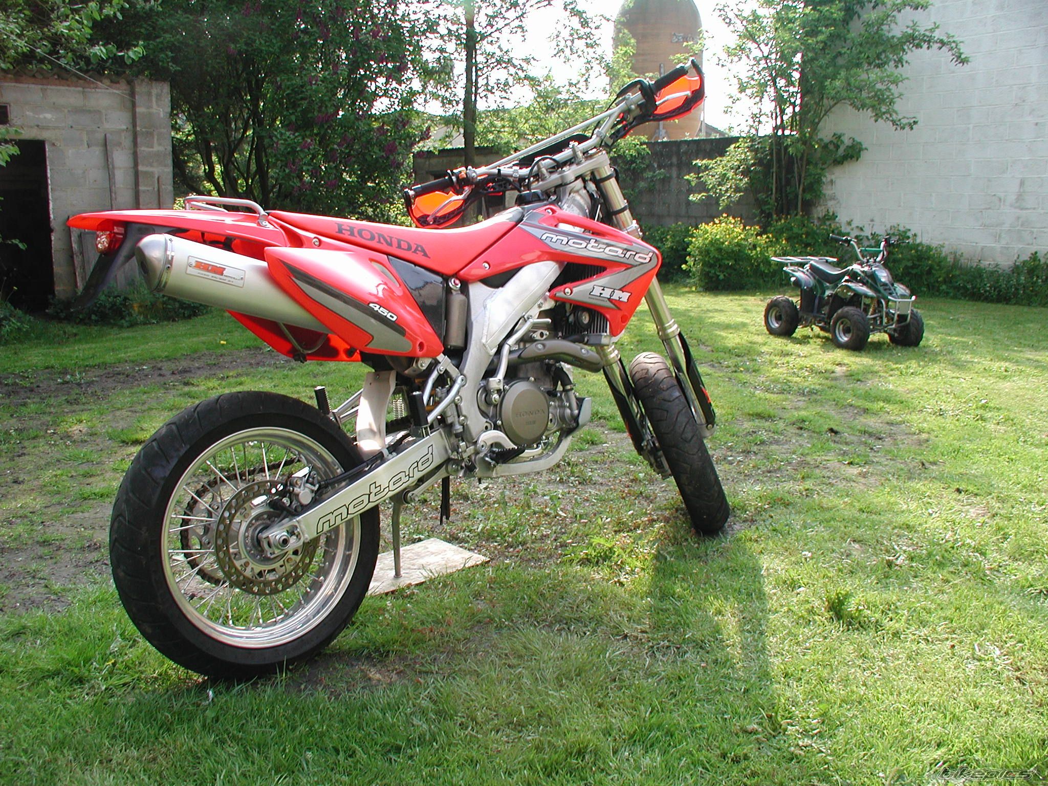 2003 YAMAHA FZS 1000 FAZER | Picture 2236516 motorcycle photo