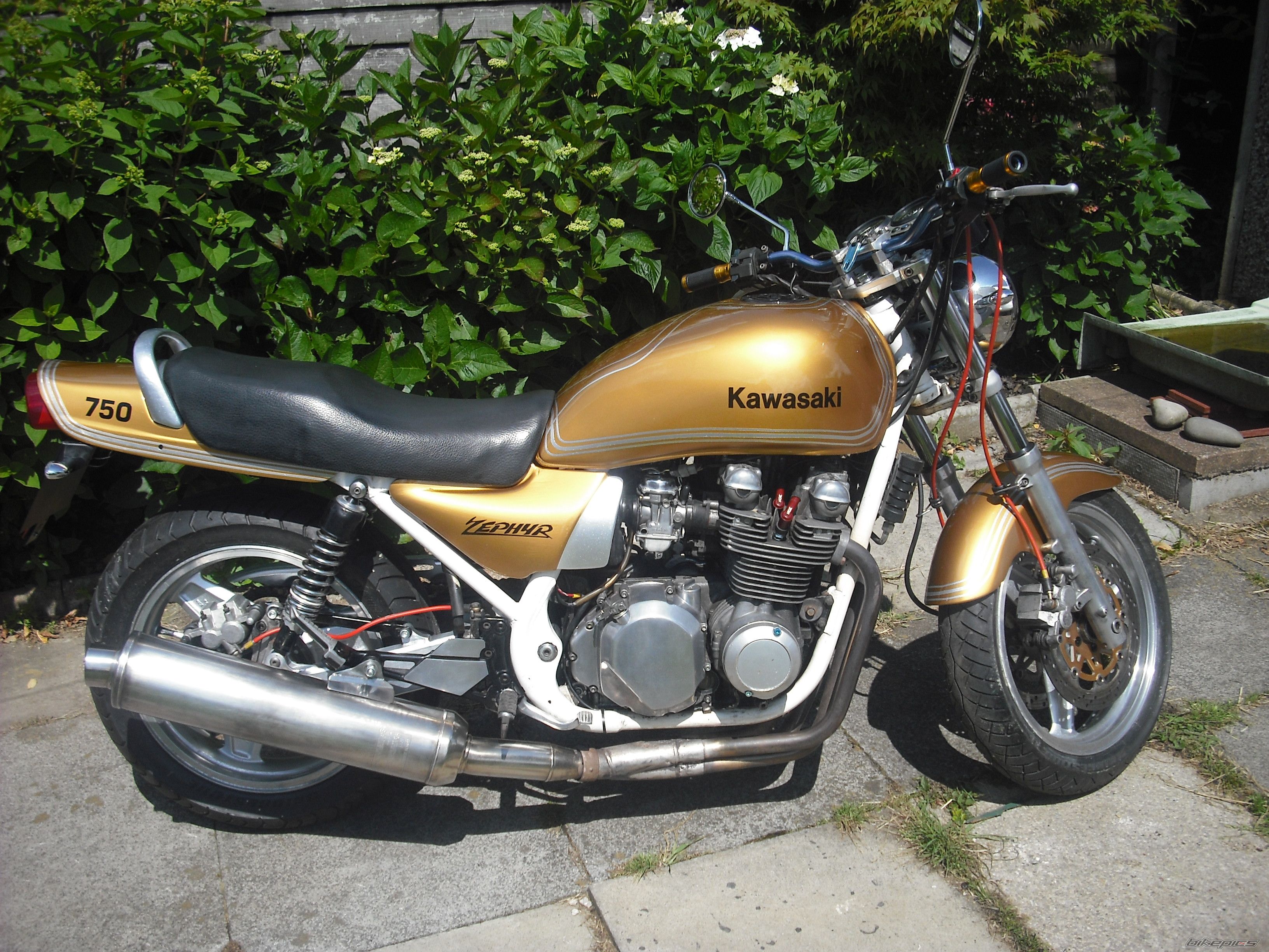 1992 KAWASAKI ZEPHYR 750 | Picture 2237113 motorcycle photo